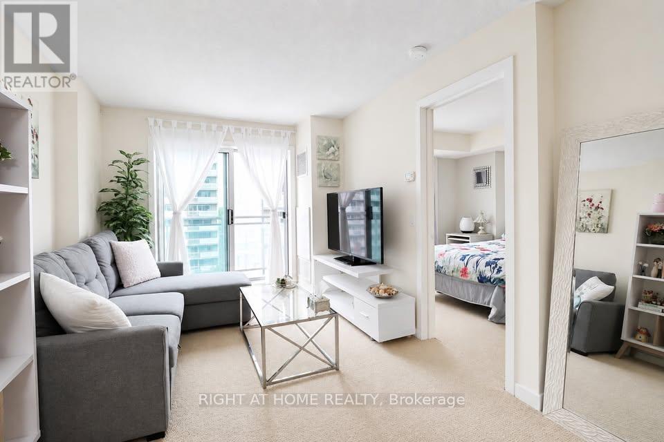 711 - 138 Somerset Street W, Ottawa, Ontario  K2P 0A3 - Photo 2 - X13860296