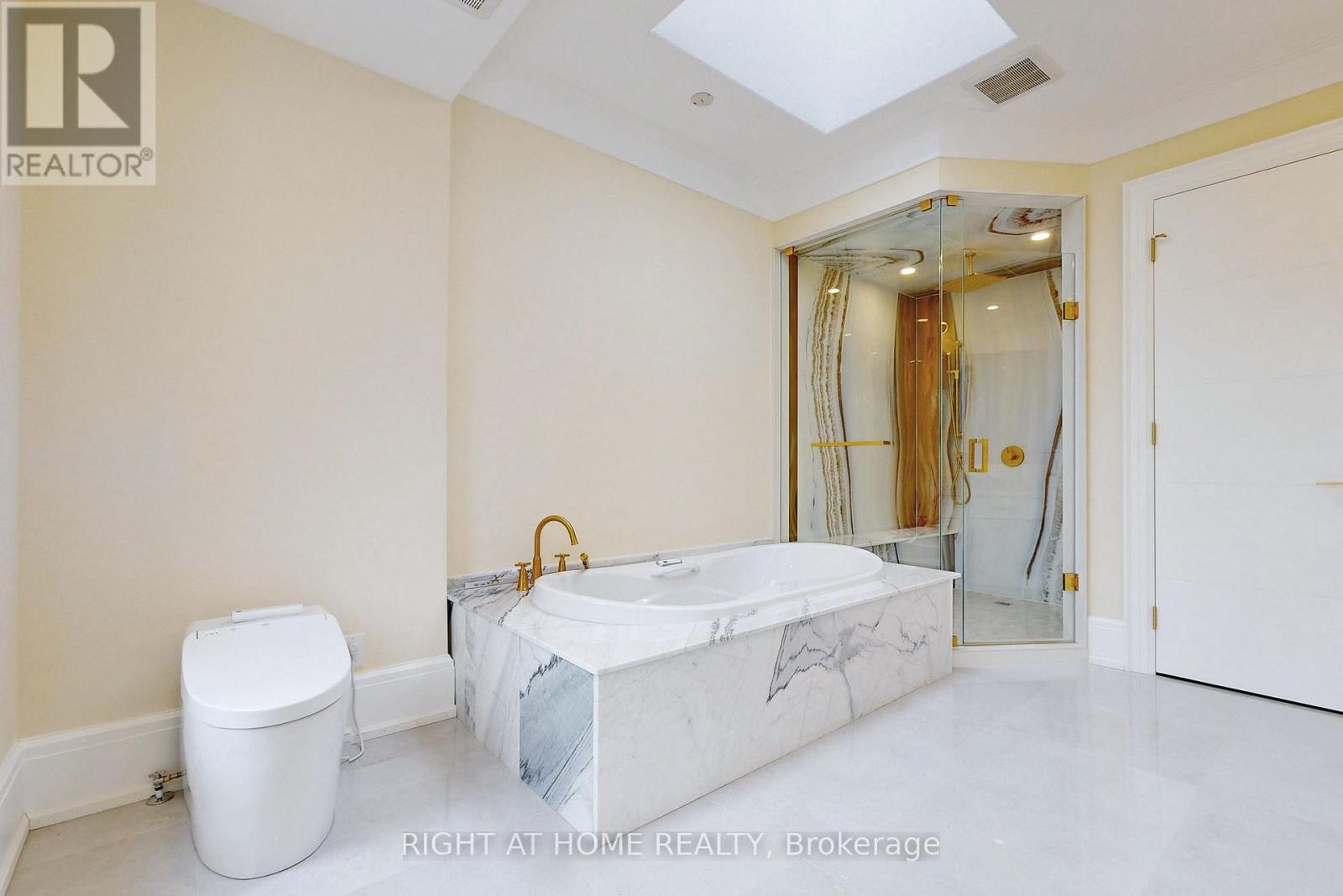 10 Jocelyn Crescent, Toronto, Ontario  M3B 1A2 - Photo 32 - C13860292