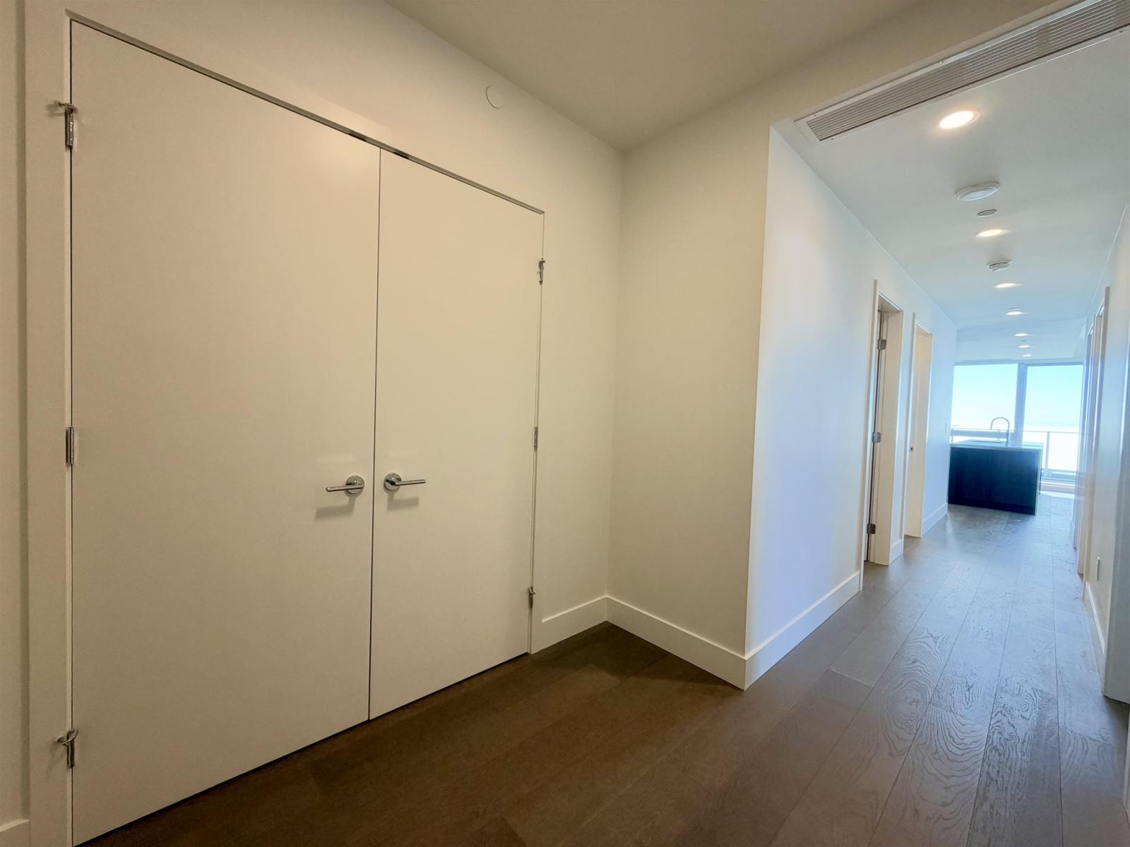1405 1475 Foster Street, Surrey, British Columbia  V4B 0C9 - Photo 4 - R3172190