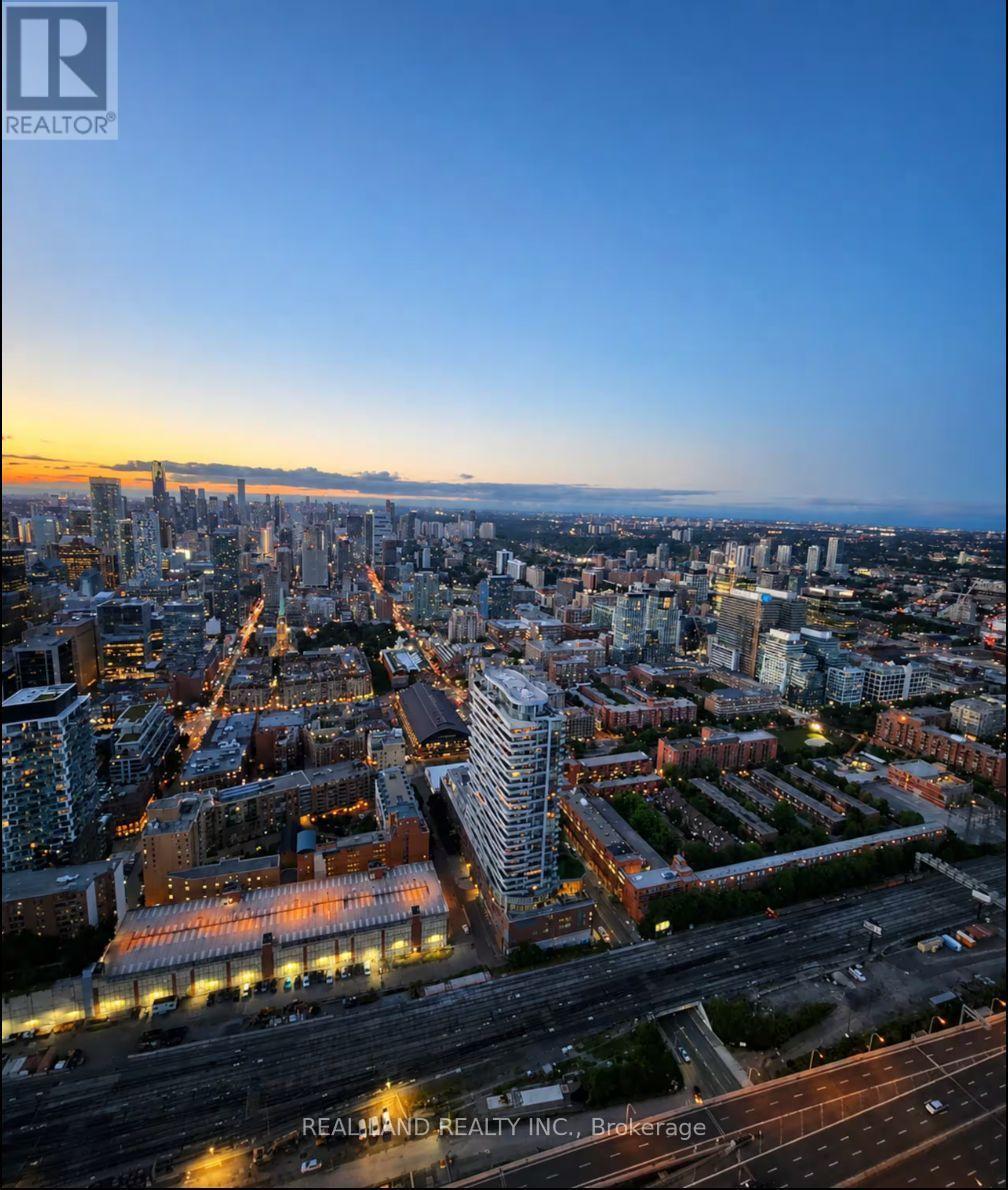 6802 - 138 Downes Street, Toronto, Ontario  M5E 0E4 - Photo 11 - C13860316