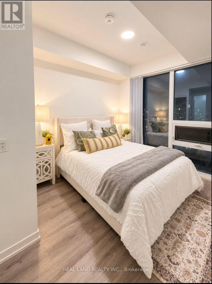 6802 - 138 Downes Street, Toronto, Ontario  M5E 0E4 - Photo 7 - C13860316