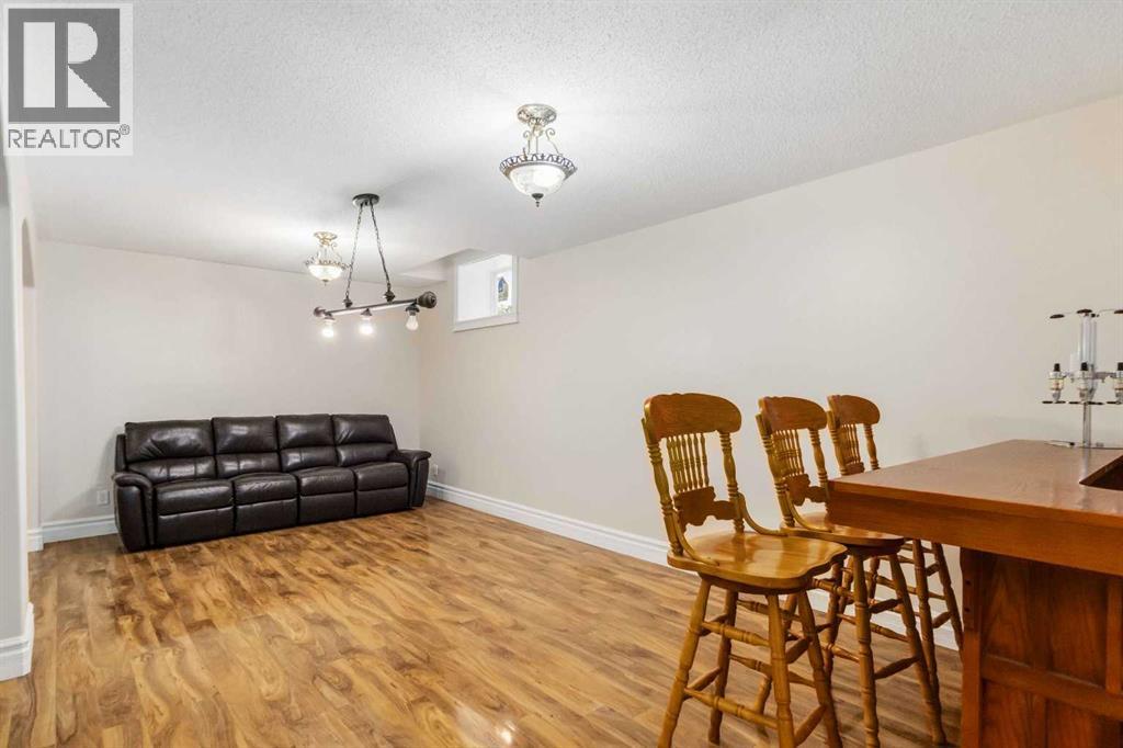 146 Maclaren Crescent
