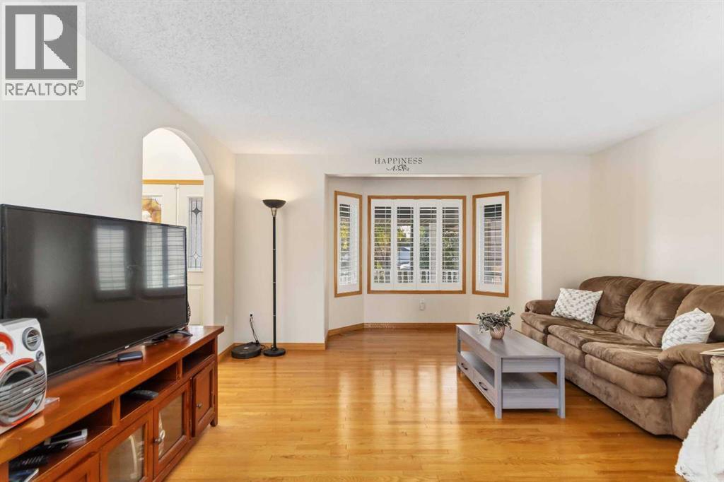 146 Maclaren Crescent