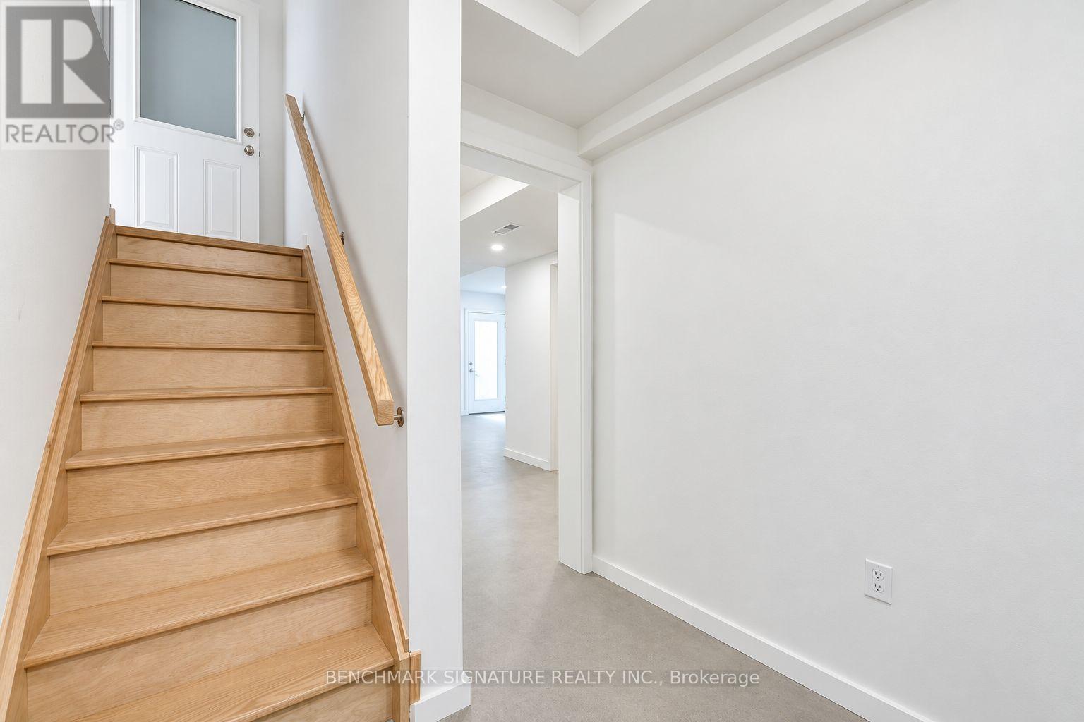 Lower - 301 Euclid Avenue, Toronto, Ontario  M6J 2K1 - Photo 15 - C13860320