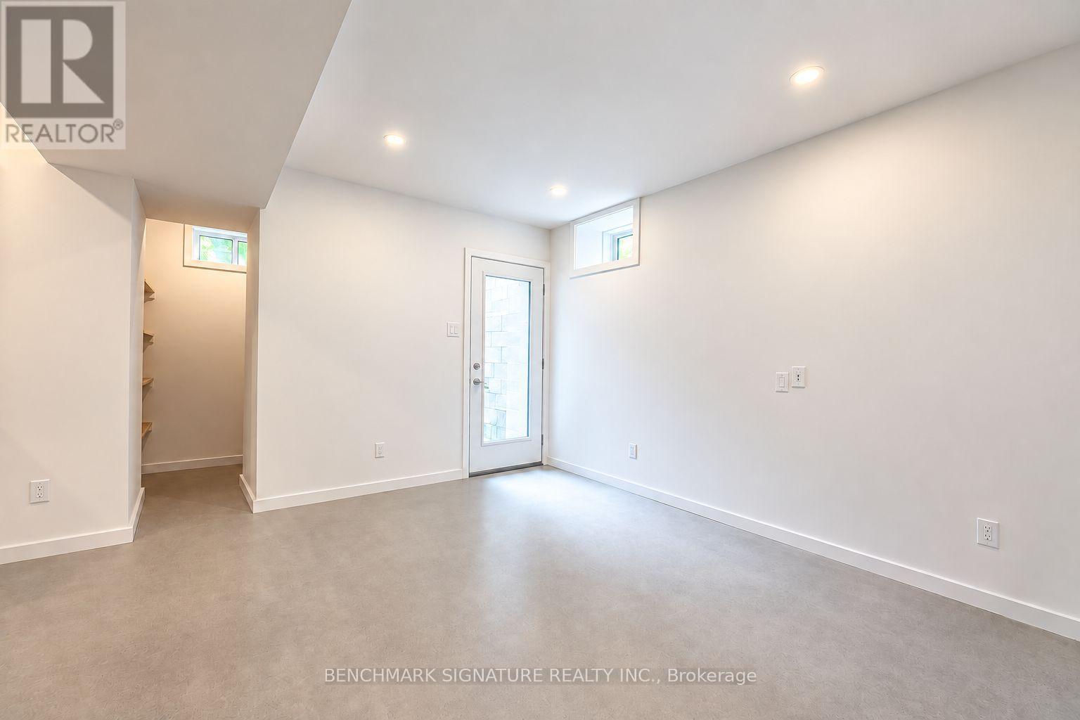 Lower - 301 Euclid Avenue, Toronto, Ontario  M6J 2K1 - Photo 20 - C13860320