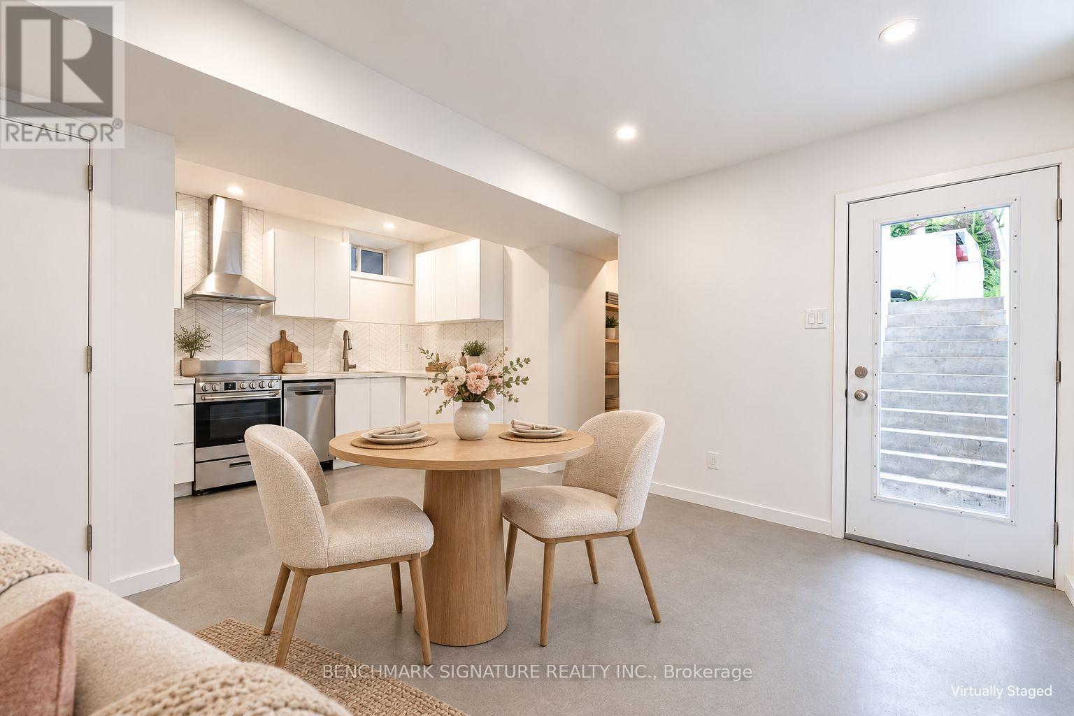 Lower - 301 Euclid Avenue, Toronto, Ontario  M6J 2K1 - Photo 4 - C13860320
