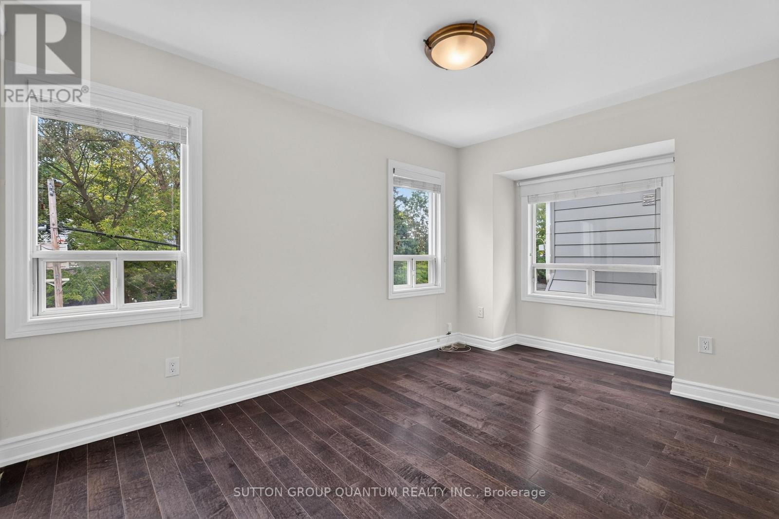 693 Greenwood Avenue, Toronto, Ontario  M4J 4B6 - Photo 18 - E13860348