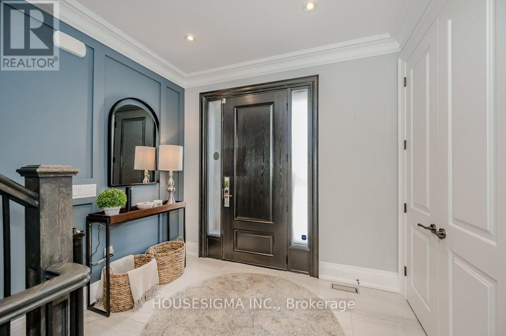 1298 Pinegrove Road, Oakville, Ontario  L6L 2X3 - Photo 6 - W13860324