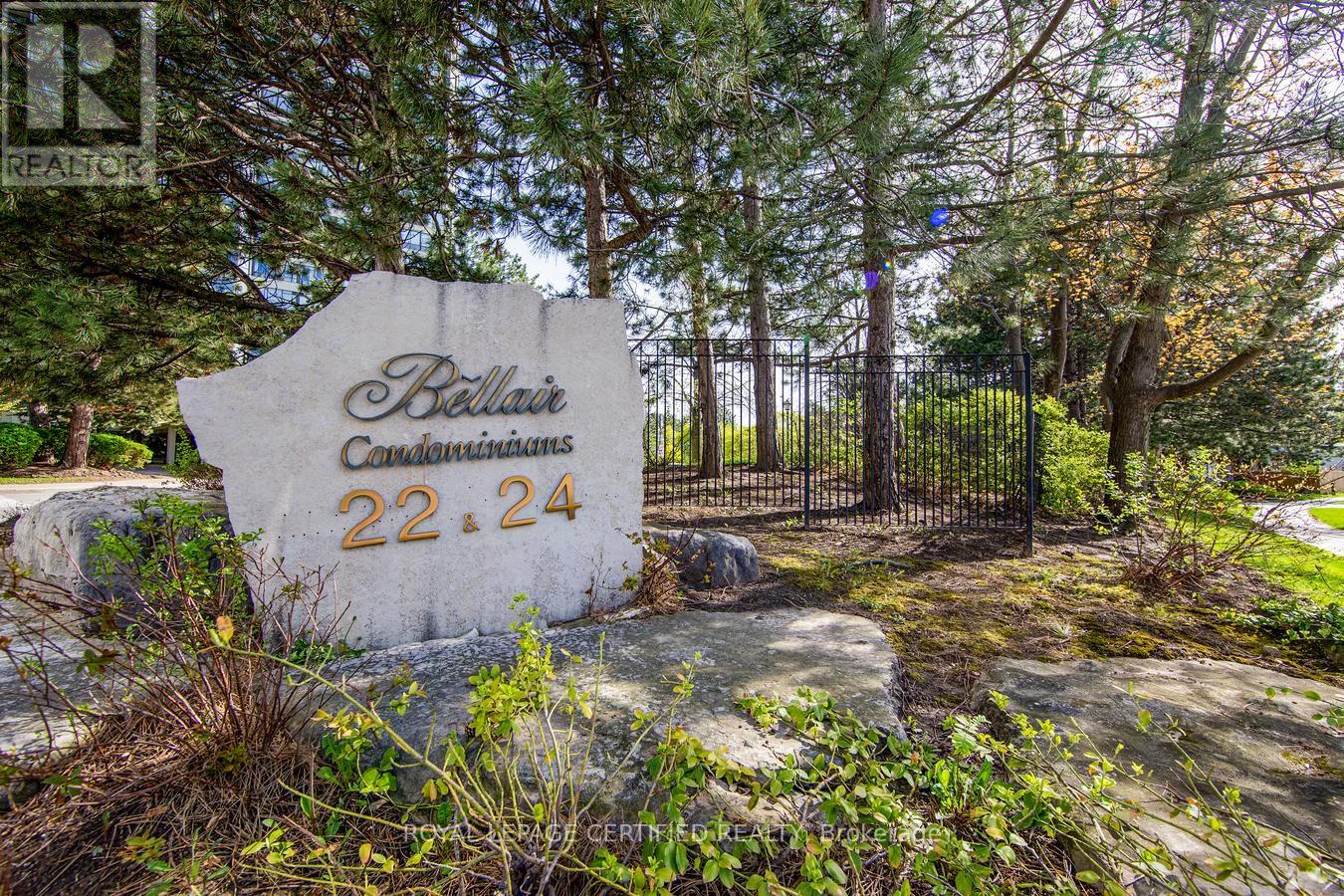 2107 - 22 Hanover Road, Brampton, Ontario  L6S 5K7 - Photo 2 - W13860336