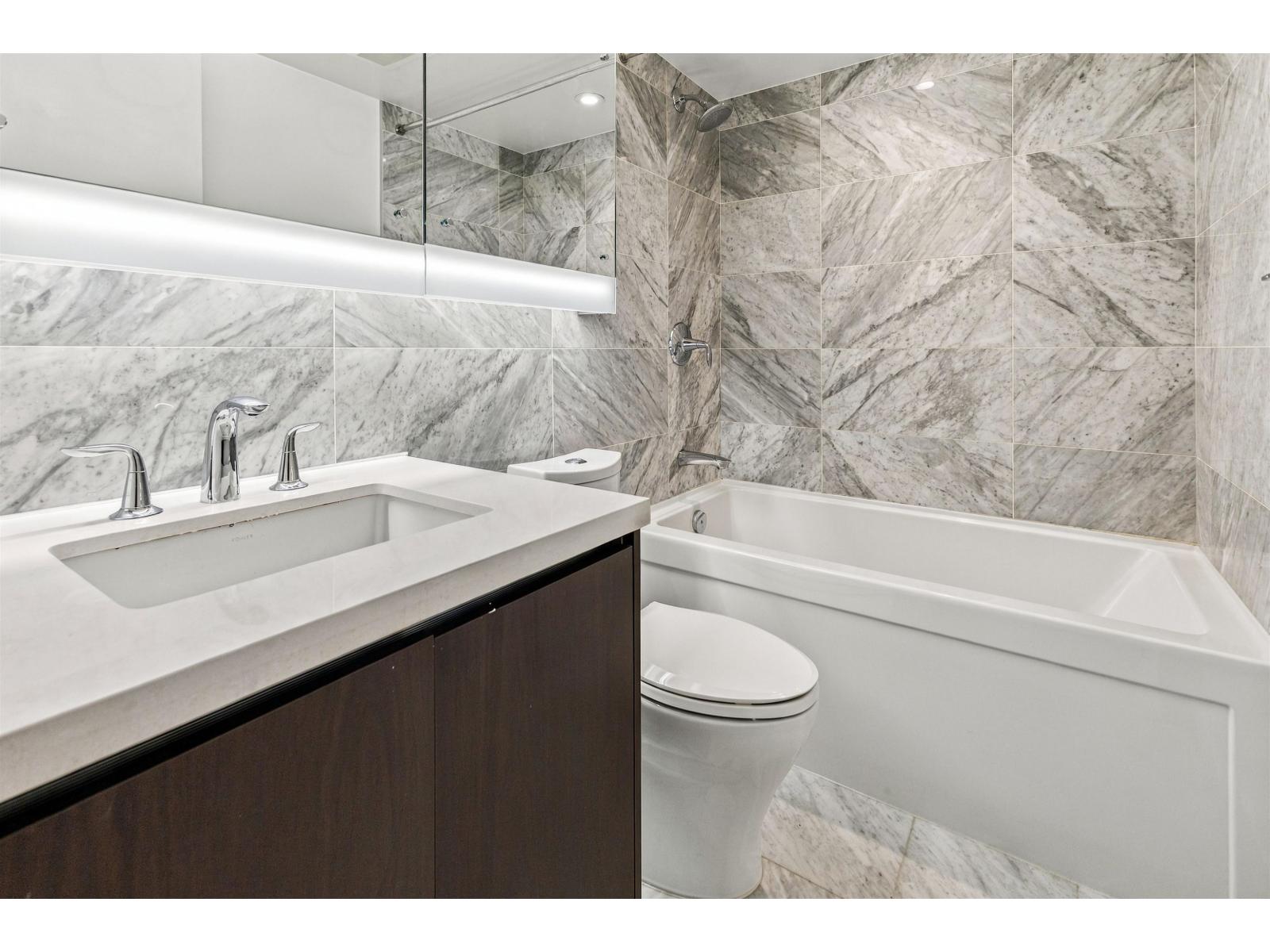 2611 13696 100 Avenue, Surrey, British Columbia  V3T 0L5 - Photo 11 - R3171820
