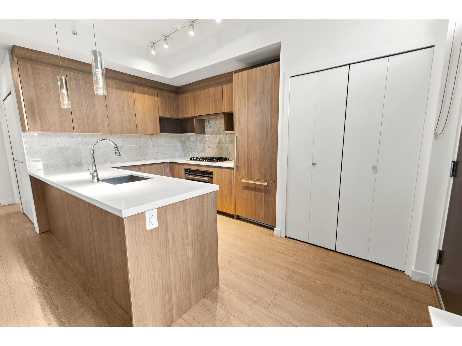 1 13720 100 Avenue, Surrey, British Columbia  V3T 0L5 - Photo 2 - R3163202