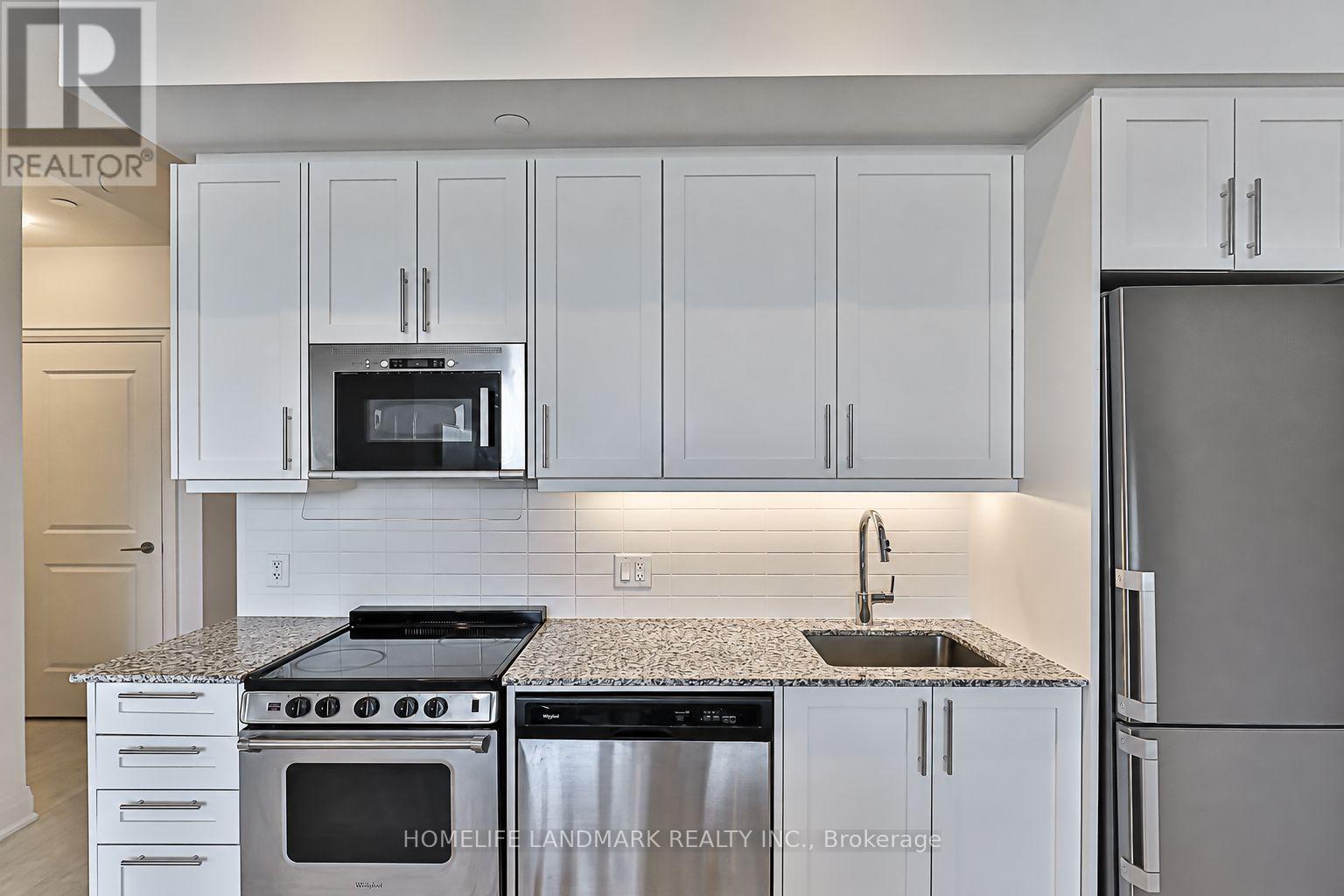 210 - 10 Gatineau Drive, Vaughan, Ontario  L4J 0L2 - Photo 17 - N13860374
