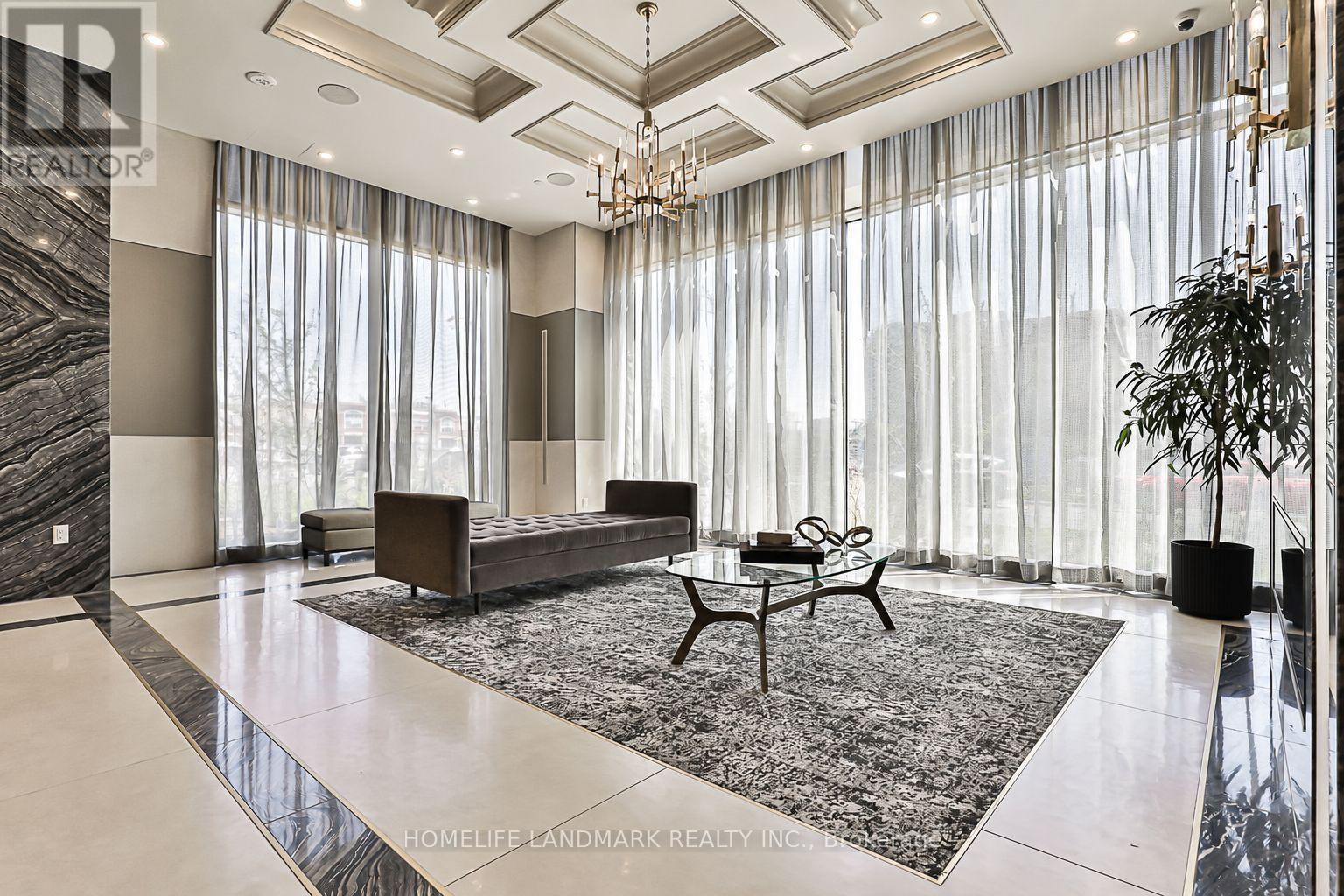 210 - 10 Gatineau Drive, Vaughan, Ontario  L4J 0L2 - Photo 4 - N13860374