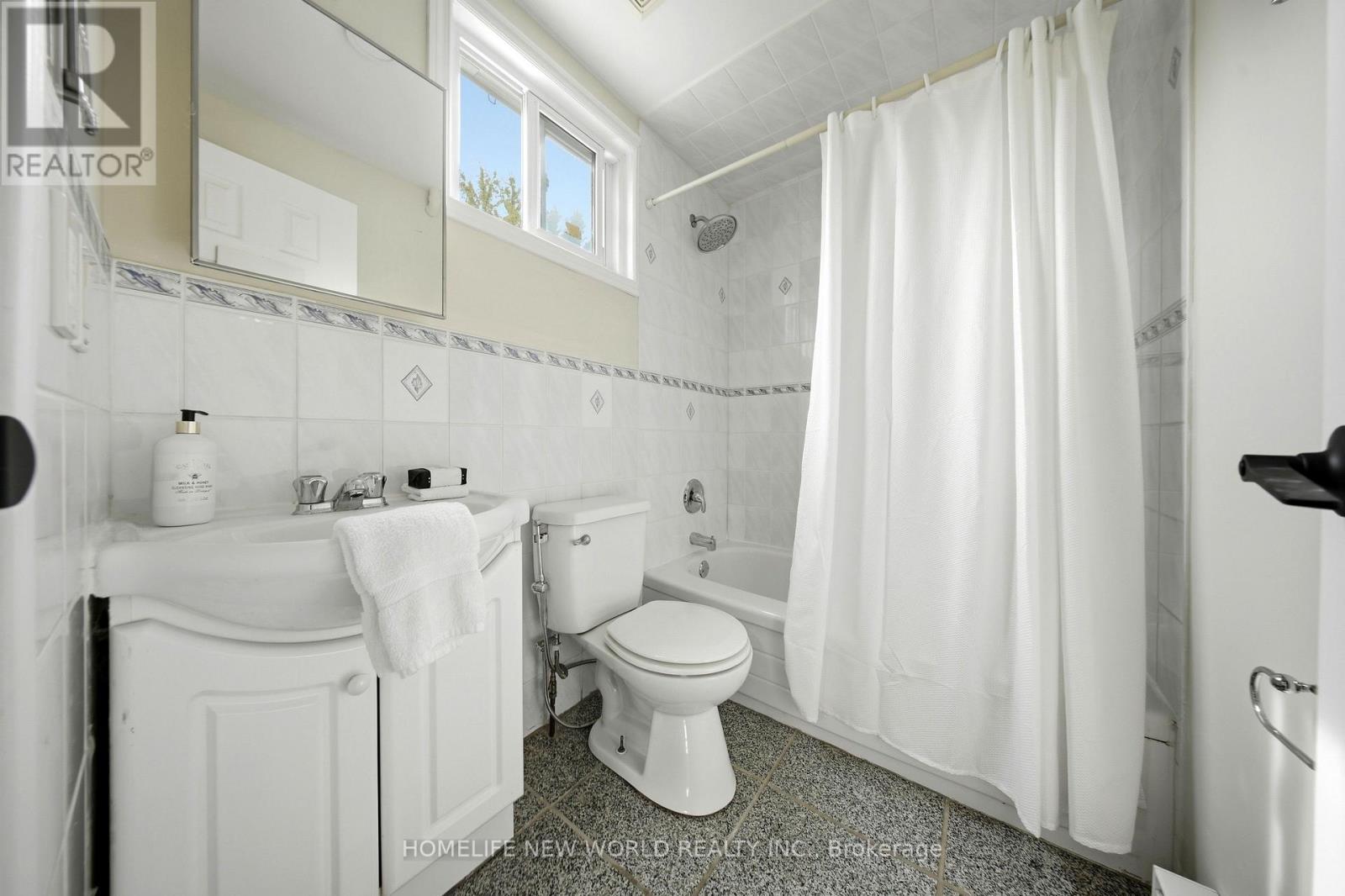 18 Dolan Gate, Toronto, Ontario  M2J 2N1 - Photo 23 - C13859464