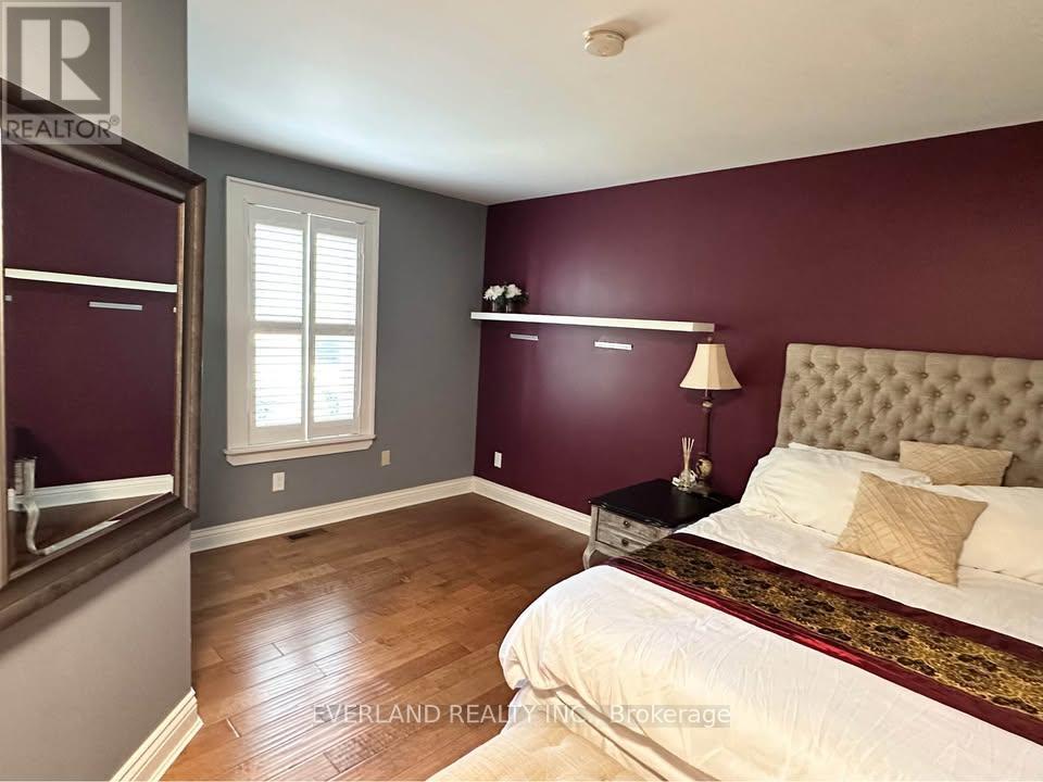 Ensuite Room - 3369 St Paul Avenue, Niagara Falls, Ontario  L2J 2M3 - Photo 15 - X13860388