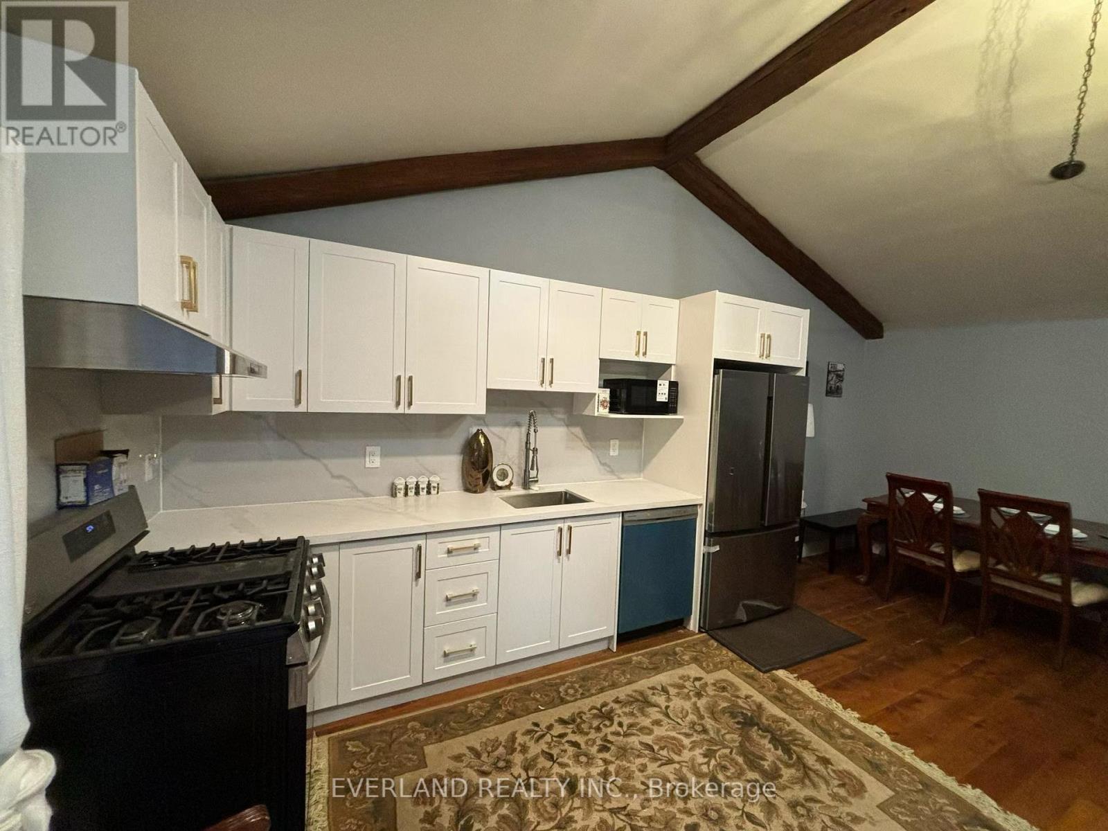 Ensuite Room - 3369 St Paul Avenue, Niagara Falls, Ontario  L2J 2M3 - Photo 7 - X13860388
