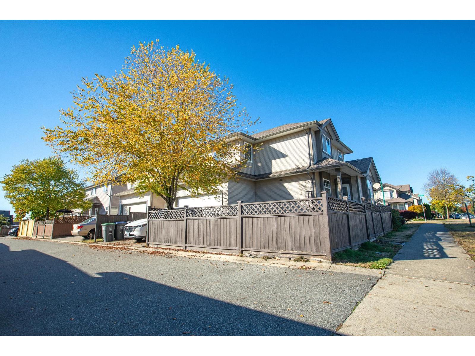 19096 68a Avenue, Surrey, British Columbia  V4N 5P4 - Photo 3 - R3170547