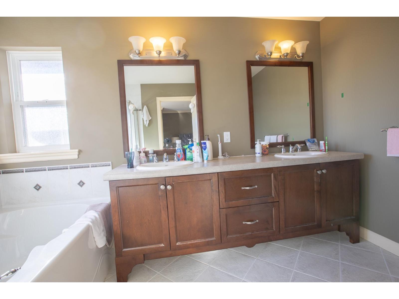19096 68a Avenue, Surrey, British Columbia  V4N 5P4 - Photo 20 - R3170547