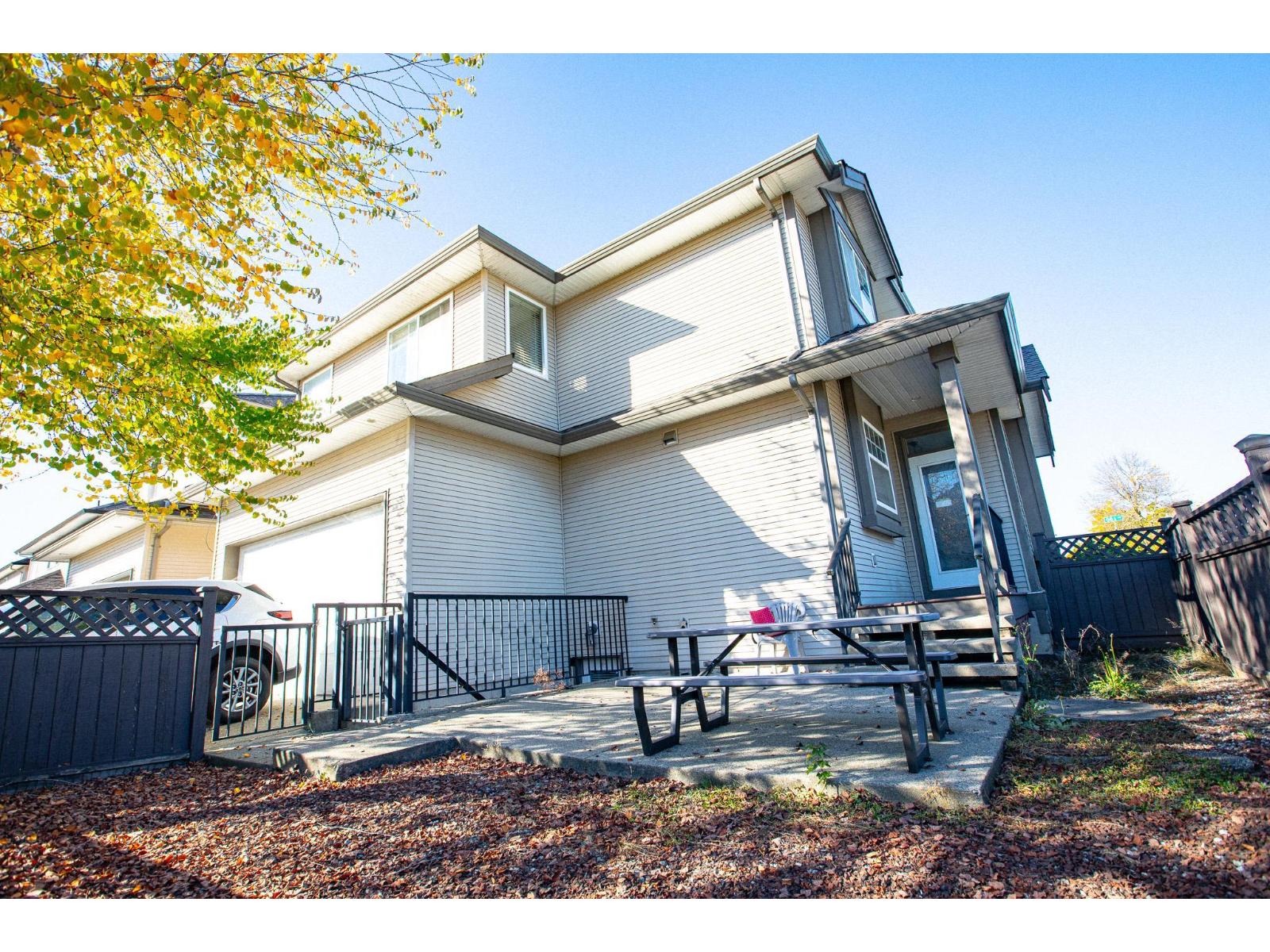 19096 68a Avenue, Surrey, British Columbia  V4N 5P4 - Photo 4 - R3170547