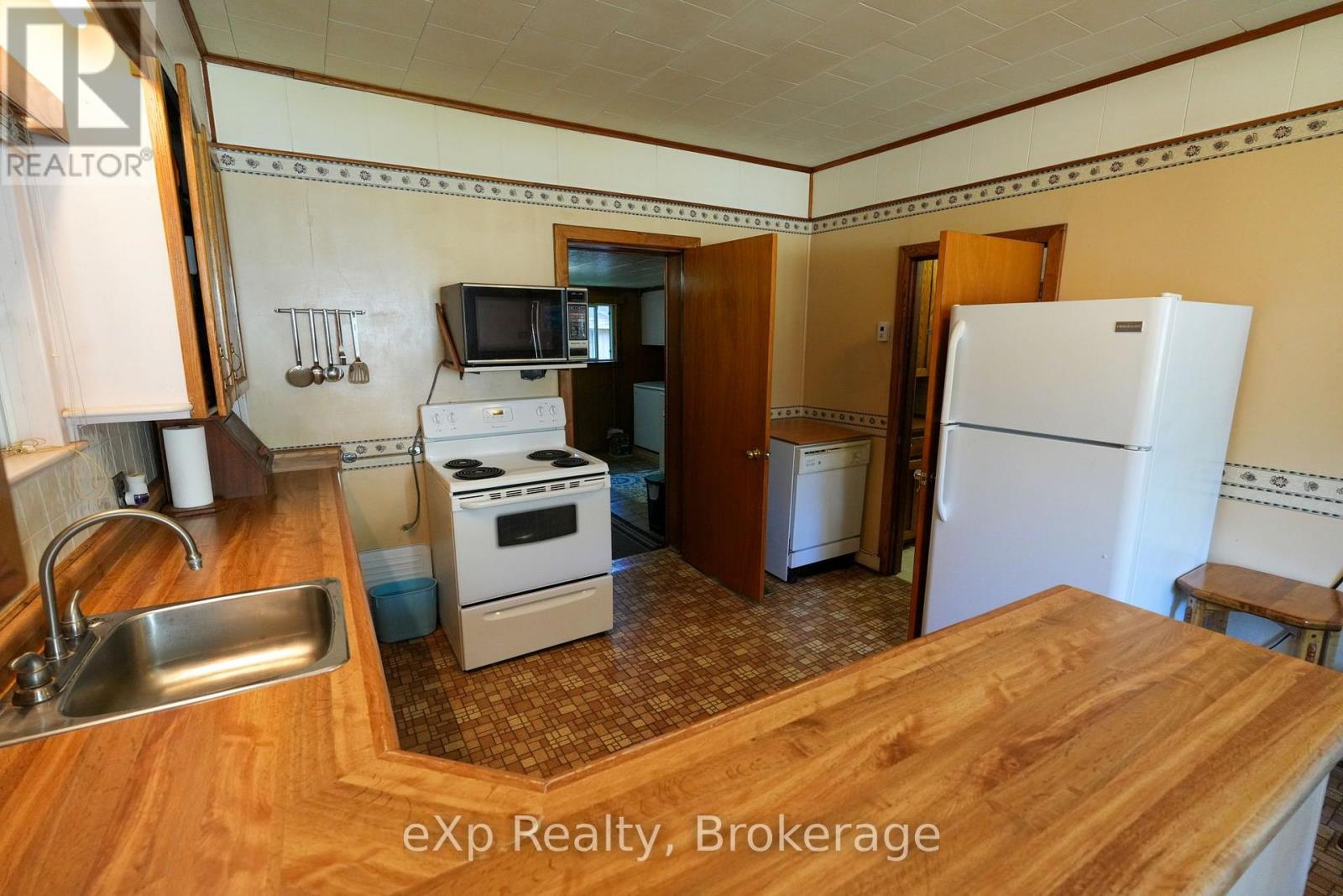 778 8th Avenue E, Owen Sound, Ontario  N4K 3A6 - Photo 11 - X13860418