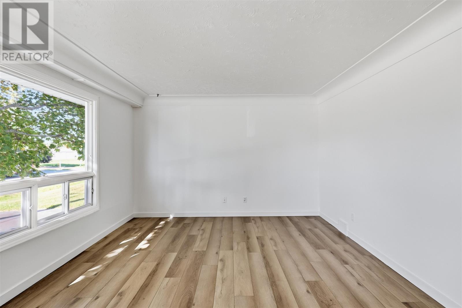 118 Blake Ave, Sault Ste. Marie, Ontario  P6B 4Y1 - Photo 5 - SM262696