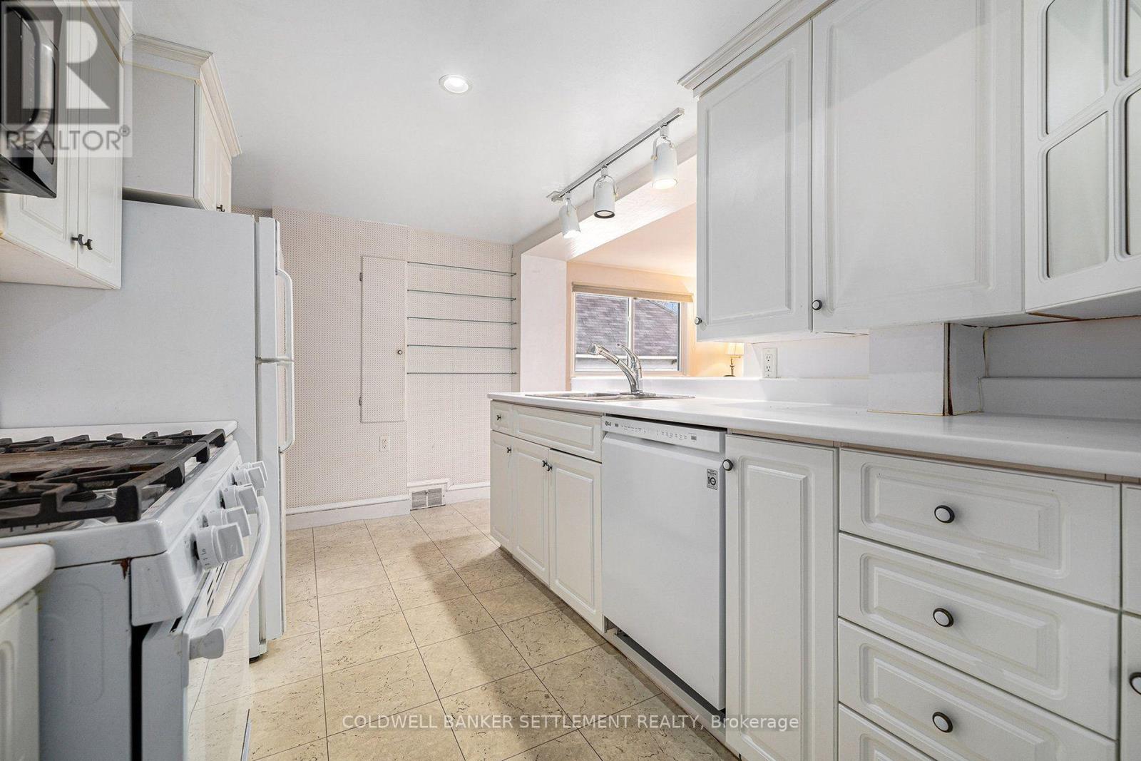 68 Wilson Street W, Perth, Ontario  K7H 2N6 - Photo 19 - X13860454