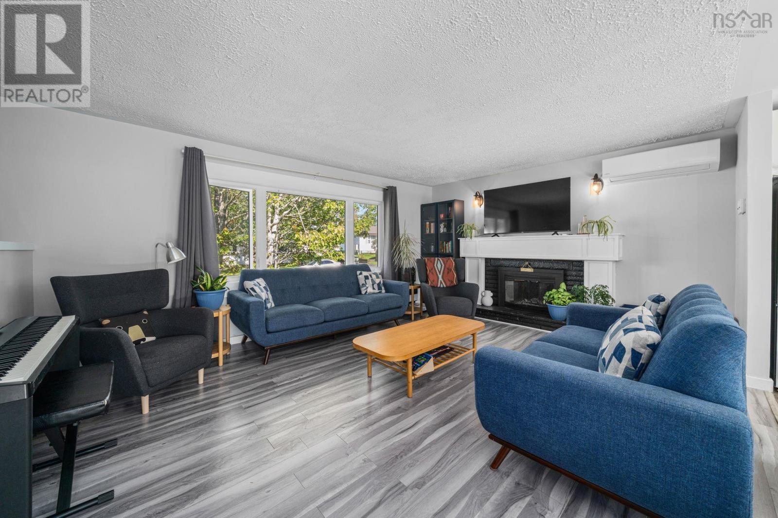 76 Wilmot Street, Lower Sackville, Nova Scotia  B4C 2A8 - Photo 8 - 202625065