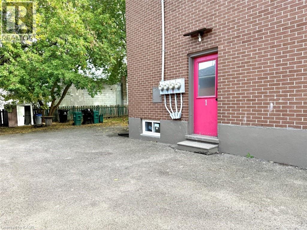 62 Bond Street Unit# 1, Kitchener, Ontario  N2H 4S5 - Photo 2 - 40868835