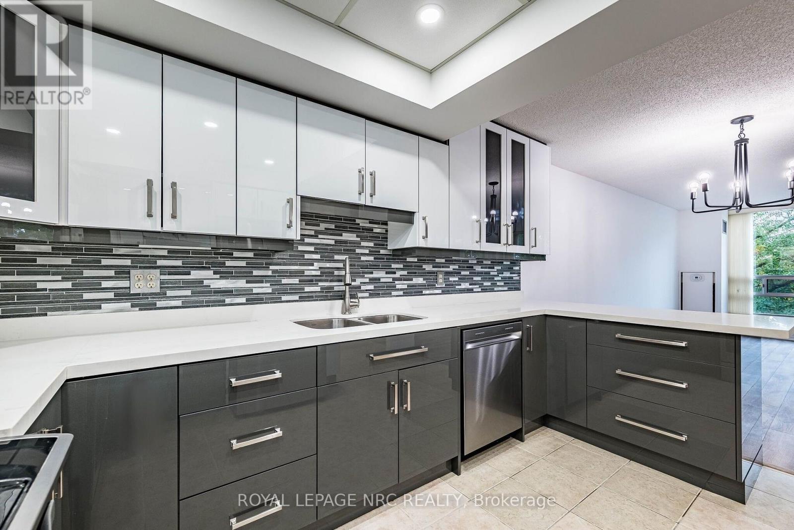 411 - 310 Mill Street S, Brampton, Ontario  L6Y 3B1 - Photo 17 - W13860412