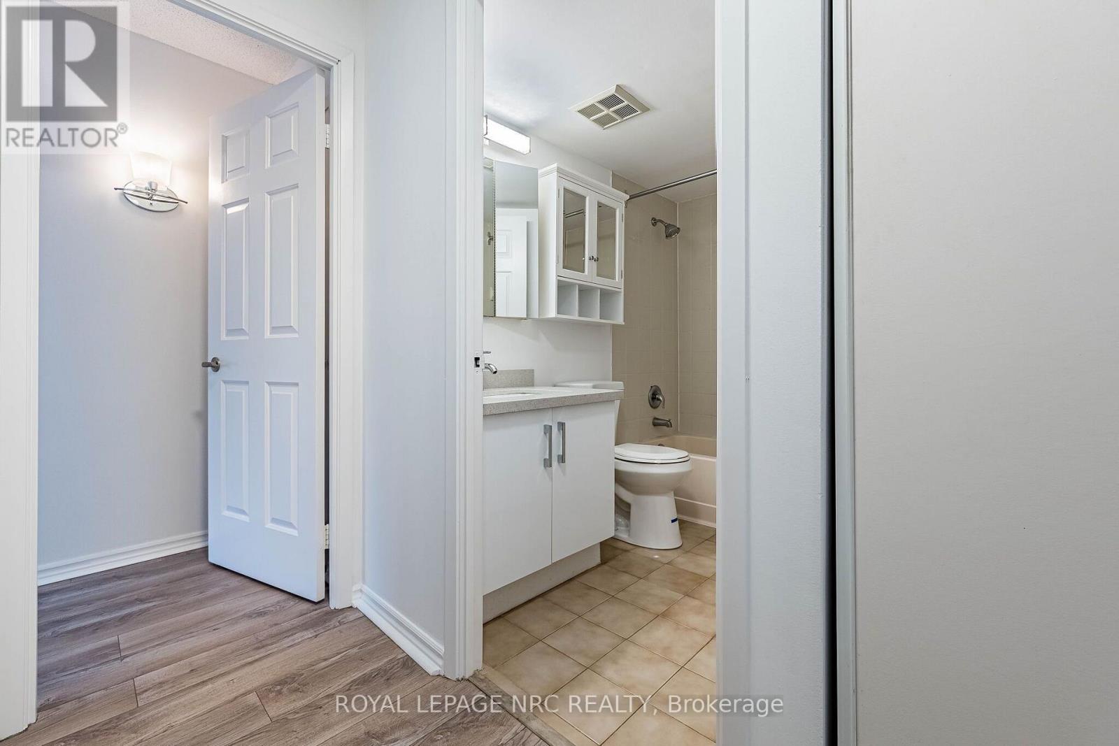 411 - 310 Mill Street S, Brampton, Ontario  L6Y 3B1 - Photo 29 - W13860412