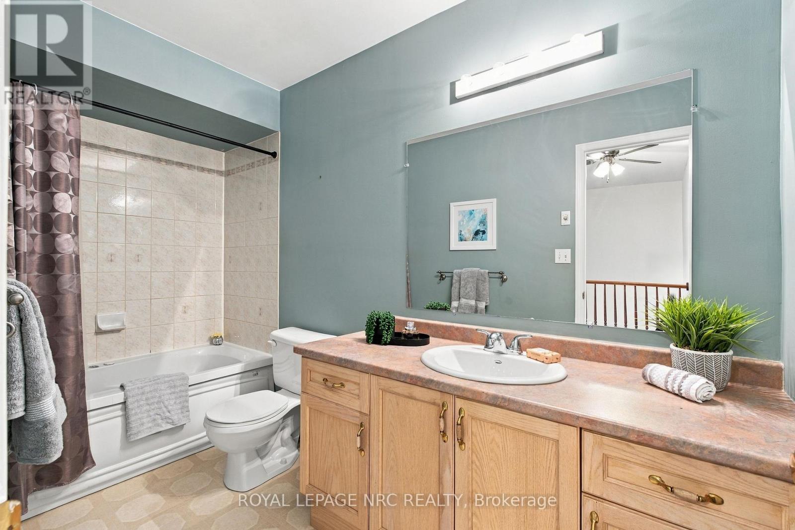 4529 Garden Gate Terrace, Lincoln, Ontario  L3J 0E6 - Photo 23 - X13860446