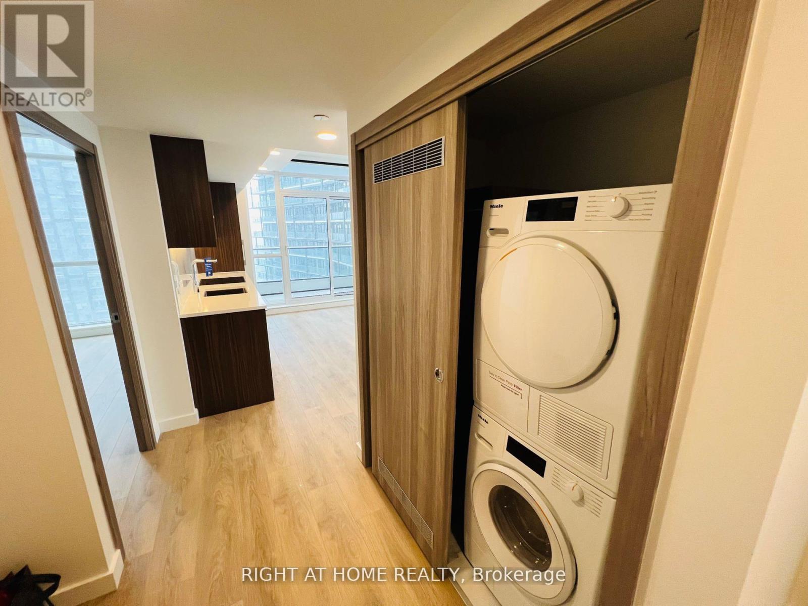2311 - 38 Widmer Street, Toronto, Ontario  M5V 3M6 - Photo 12 - C13860426