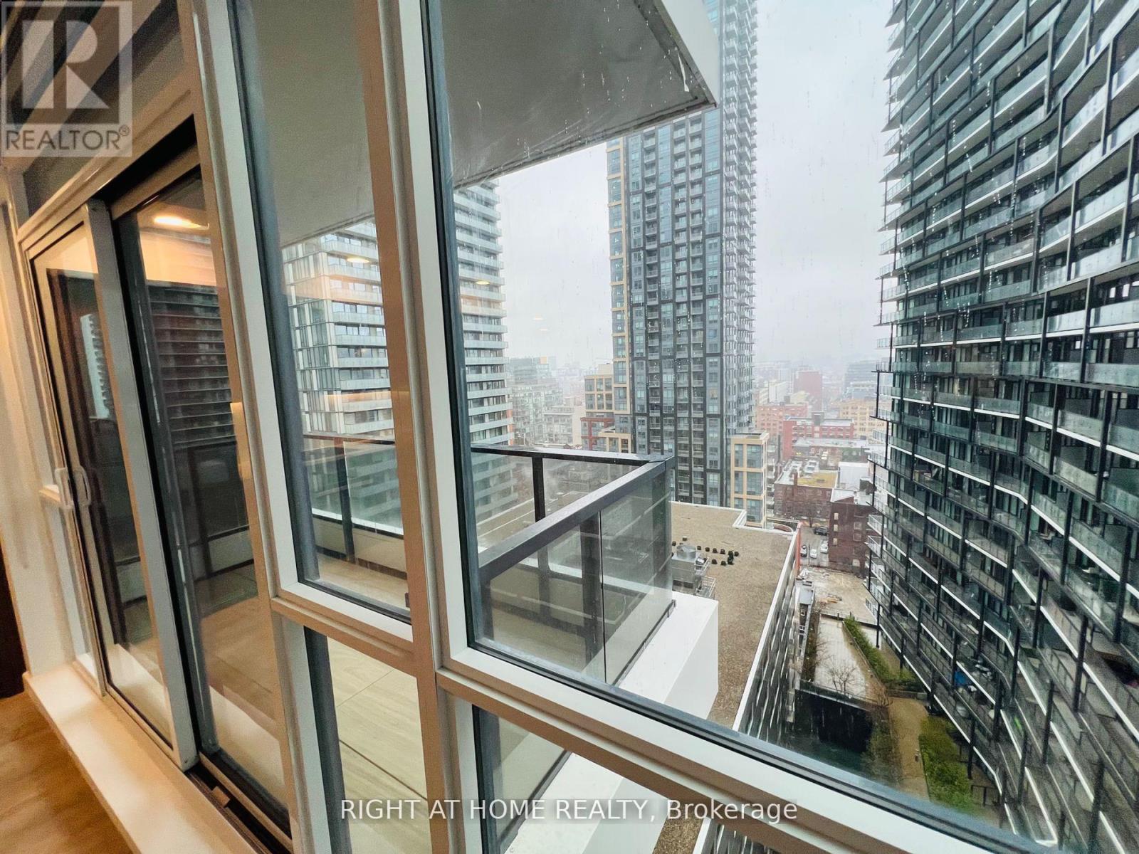2311 - 38 Widmer Street, Toronto, Ontario  M5V 3M6 - Photo 29 - C13860426