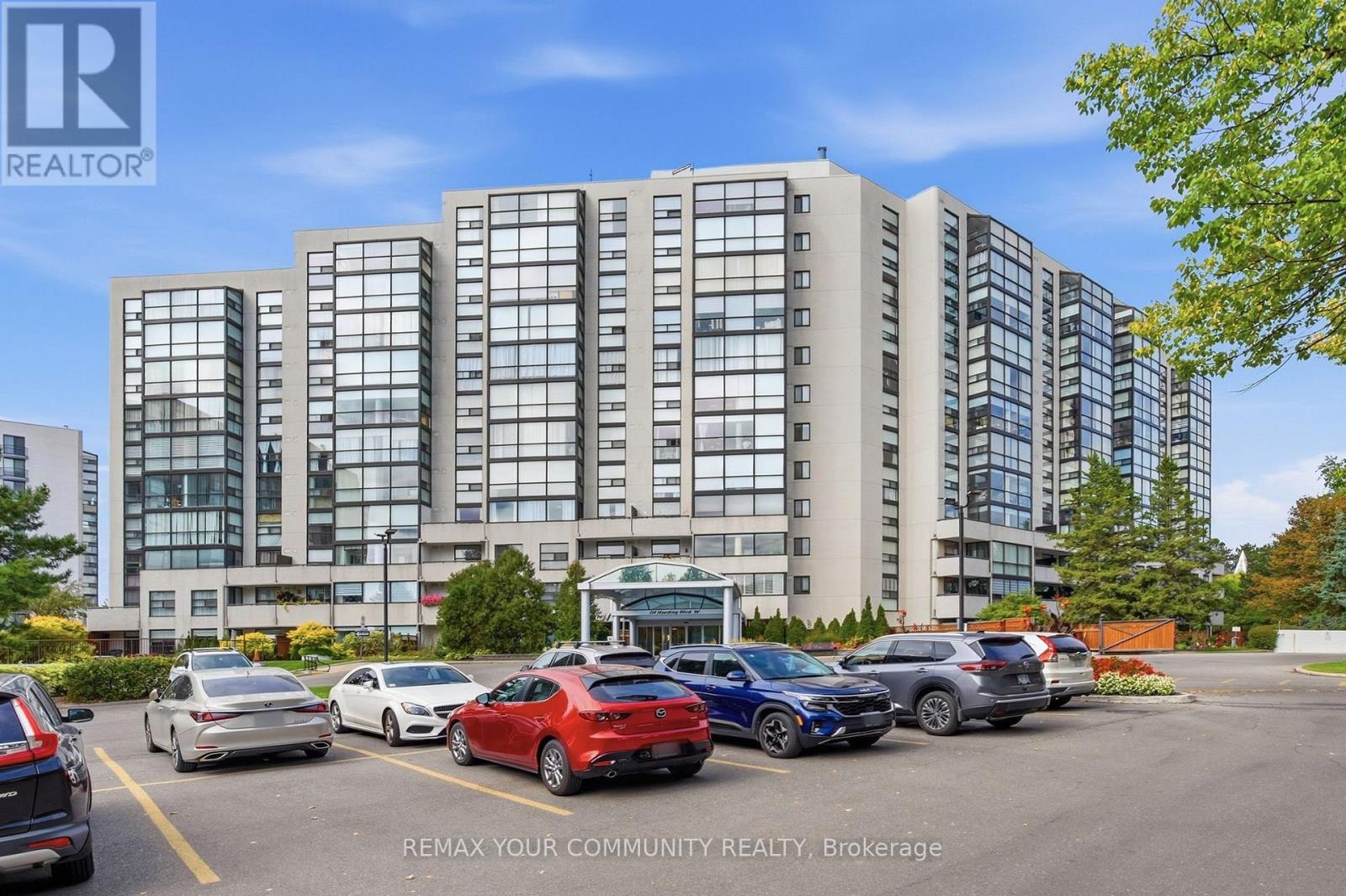 402 - 20 HARDING BOULEVARD, Richmond Hill, Ontario