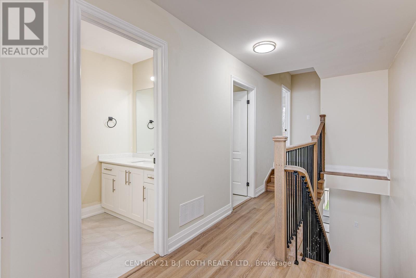 6 - 98 Peel Street, Barrie (Wellington), Ontario L4M 3K7 - Photo 12 - S13860506