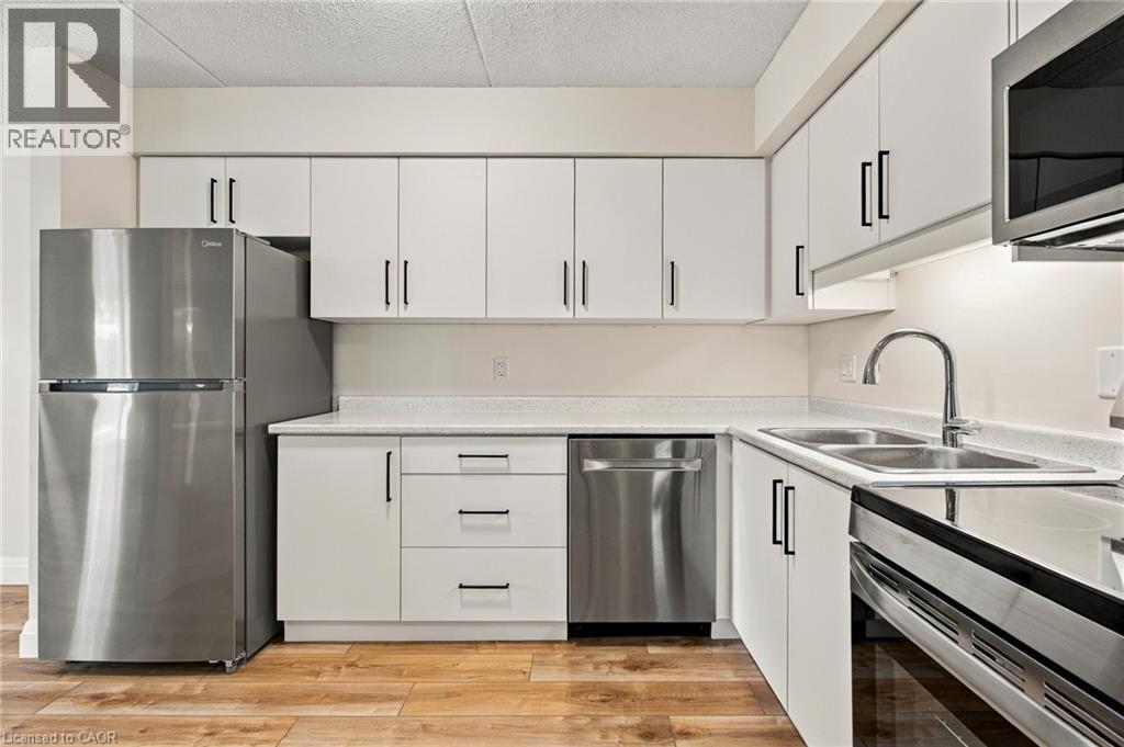 3085 Kingsway Drive Unit# 13, Kitchener, Ontario  N2C 2P2 - Photo 10 - 40863596