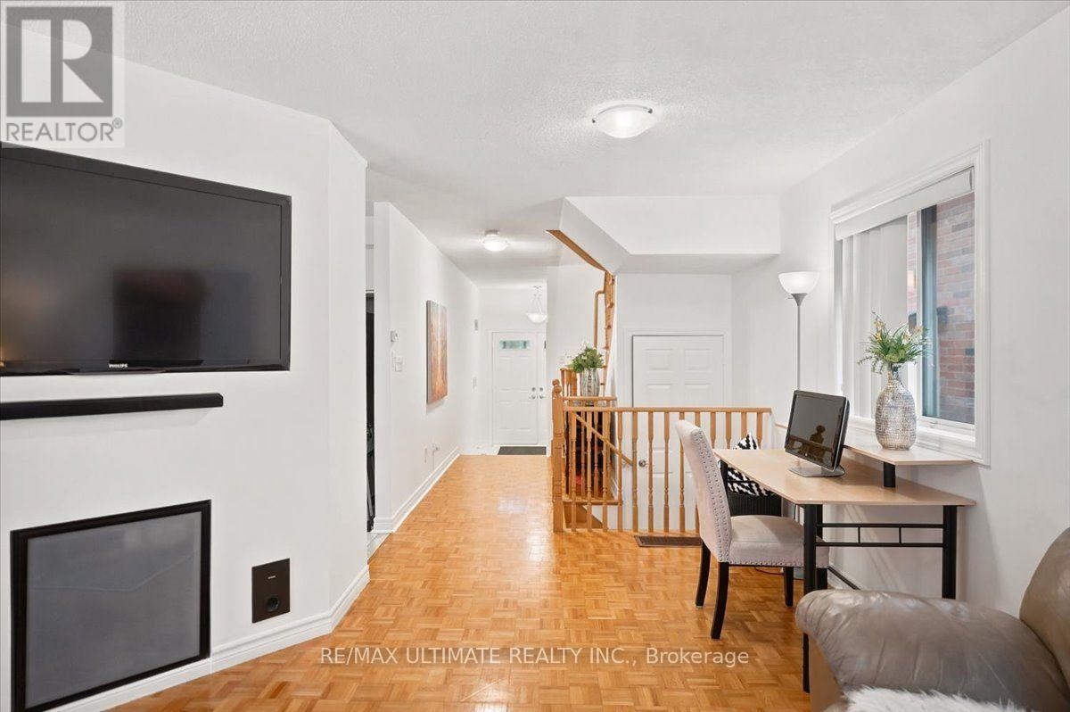 50 Sam Frustaglio Drive, Toronto, Ontario  M9N 3Y6 - Photo 2 - W13860410