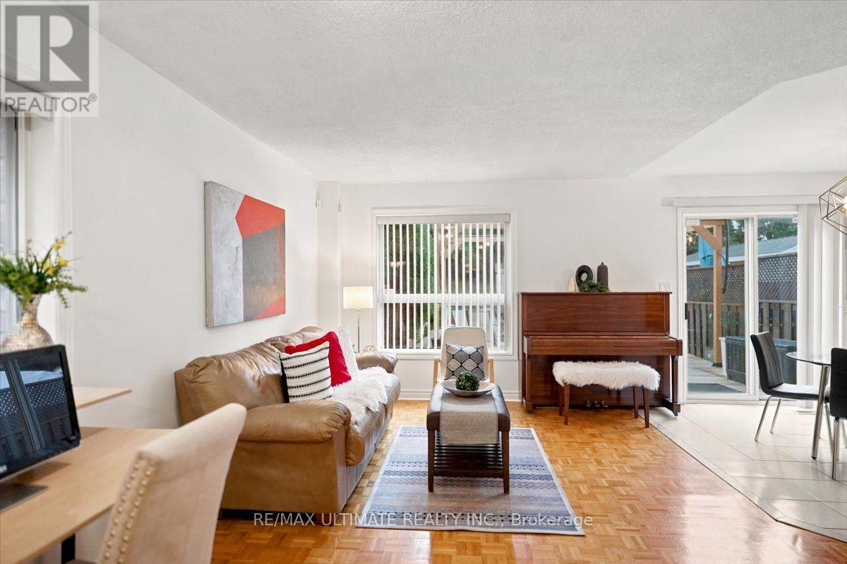 50 Sam Frustaglio Drive, Toronto, Ontario  M9N 3Y6 - Photo 5 - W13860410