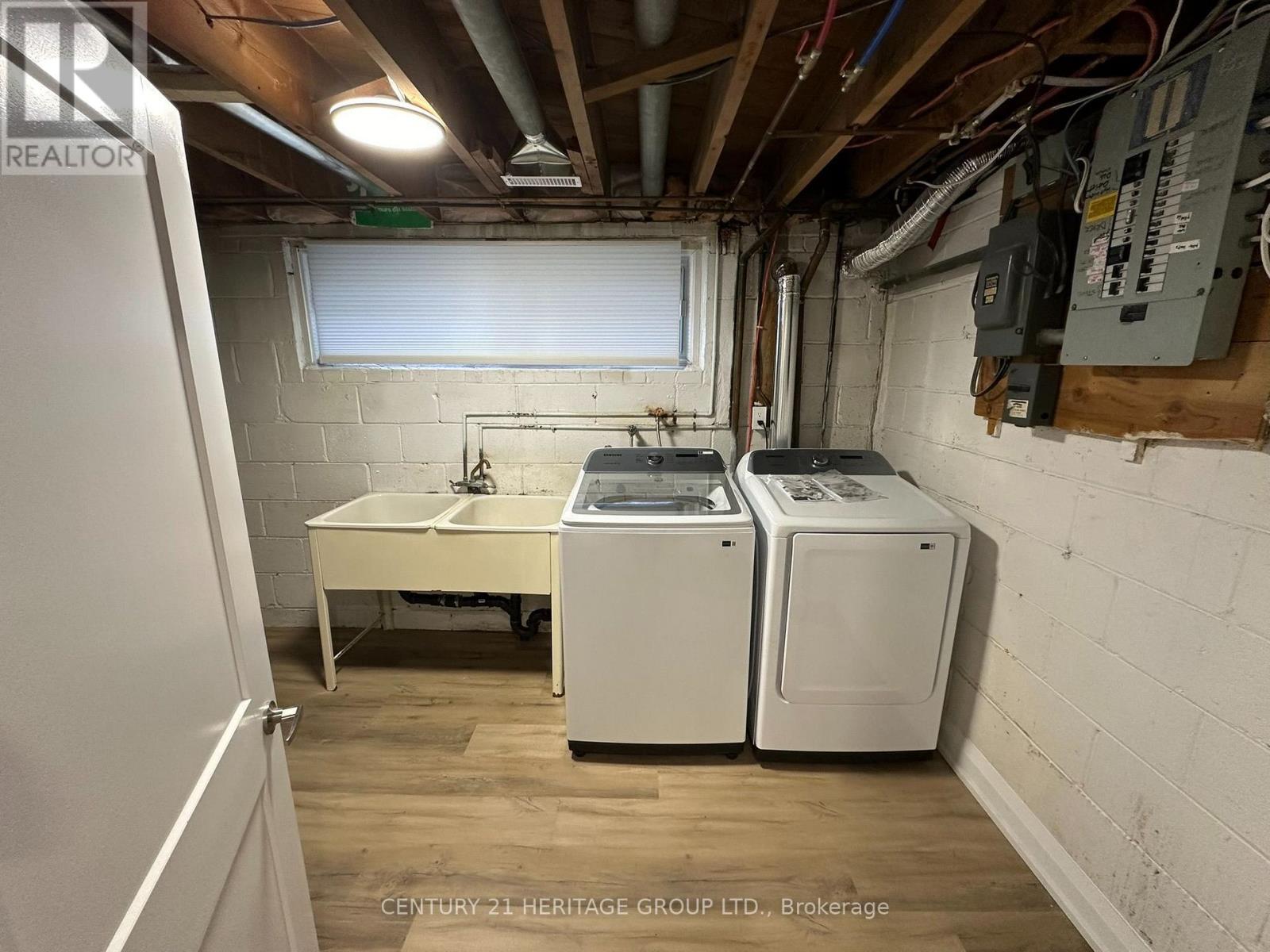 Basement - 49 Larstone Avenue, Toronto, Ontario  M8Z 2N7 - Photo 10 - W13860492