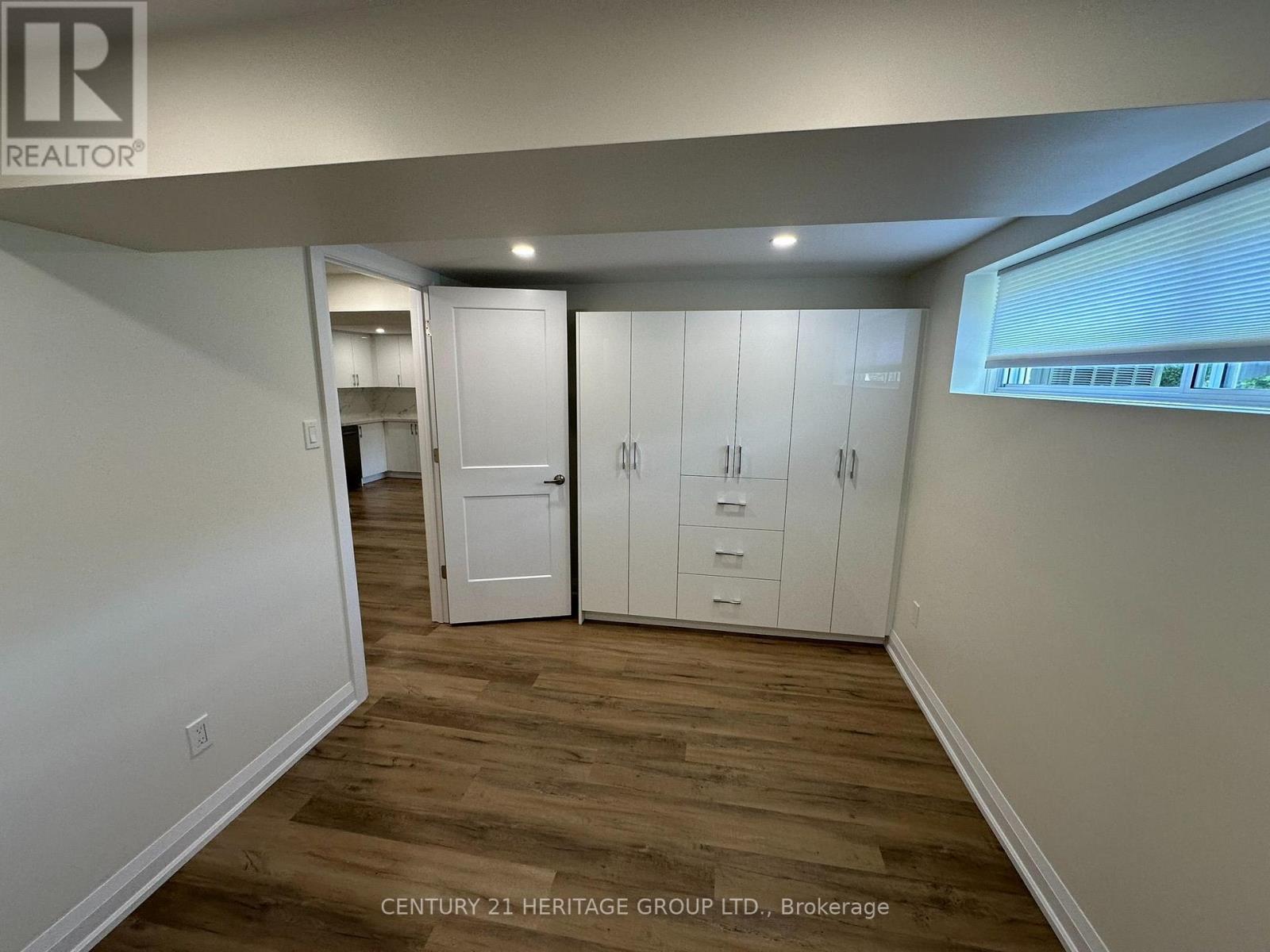 Basement - 49 Larstone Avenue, Toronto, Ontario  M8Z 2N7 - Photo 12 - W13860492