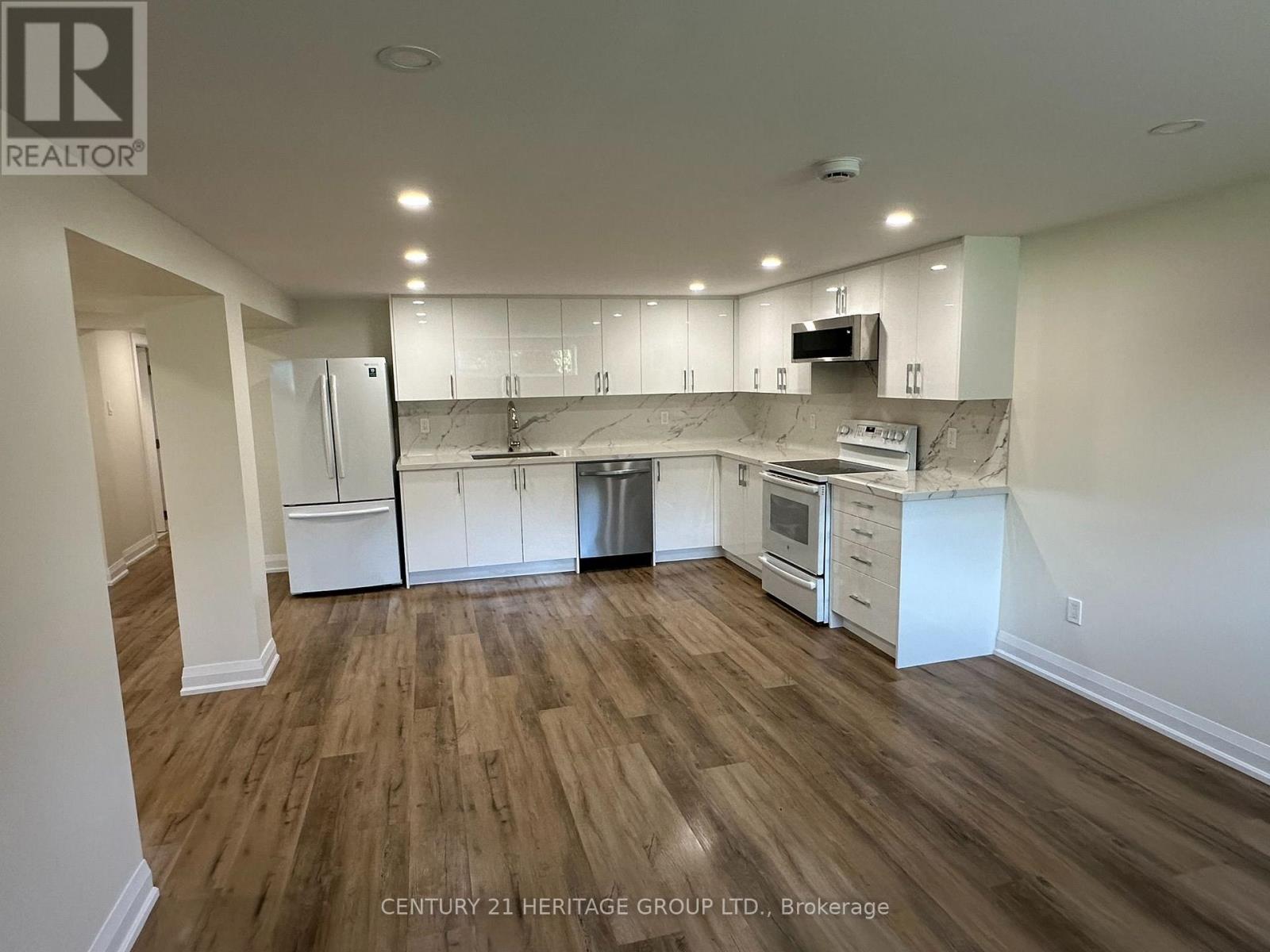 Basement - 49 Larstone Avenue, Toronto, Ontario  M8Z 2N7 - Photo 4 - W13860492