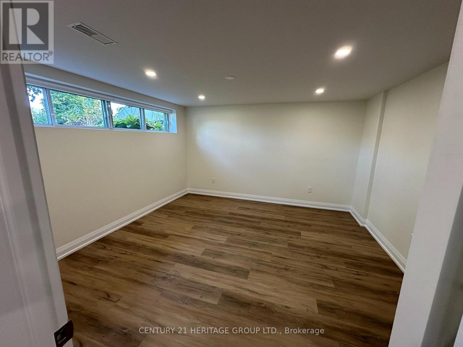 Basement - 49 Larstone Avenue, Toronto, Ontario  M8Z 2N7 - Photo 5 - W13860492