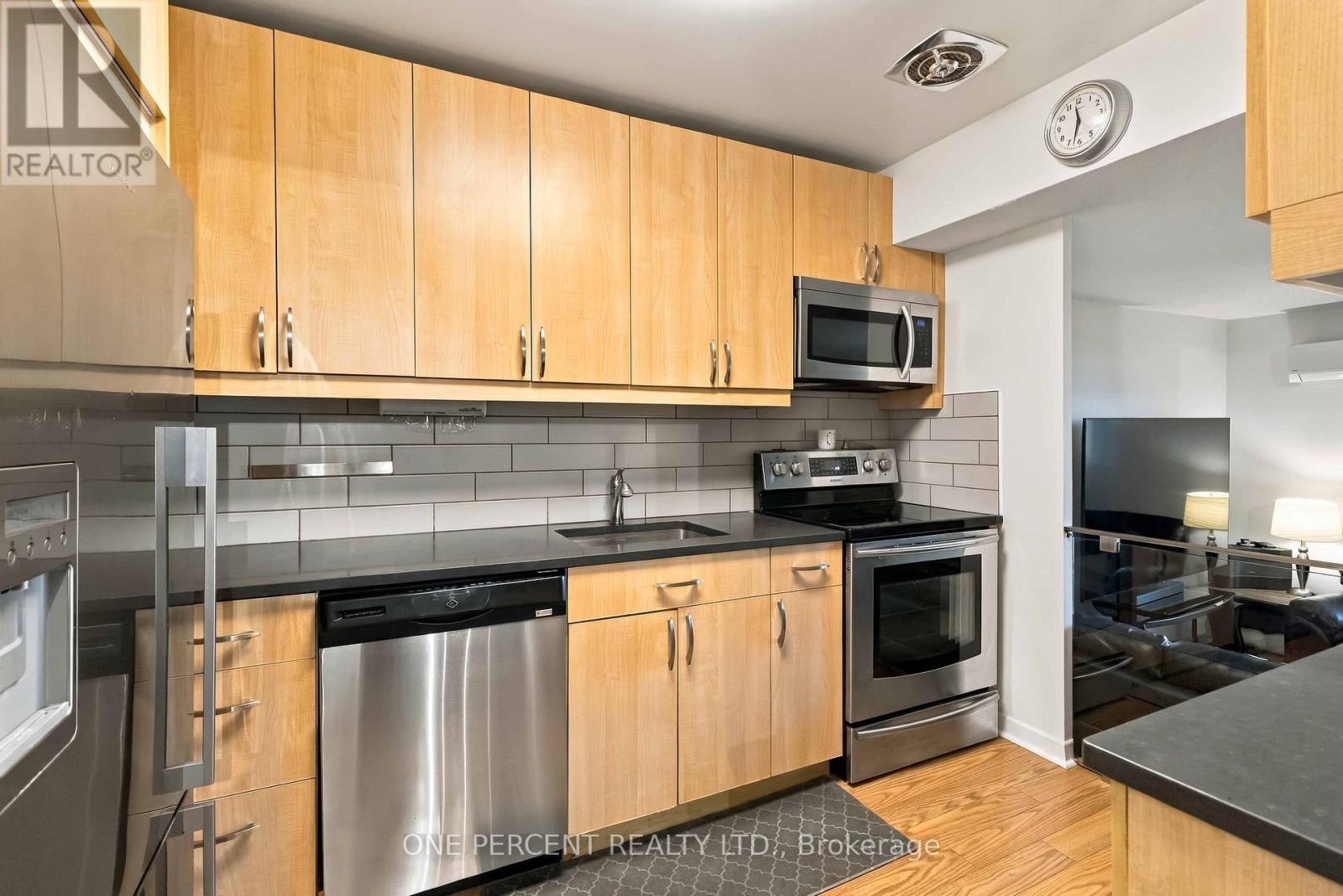 904 - 15 Elizabeth Street N, Mississauga (Port Credit), Ontario  L5G 2Z3 - Photo 11 - W13860496