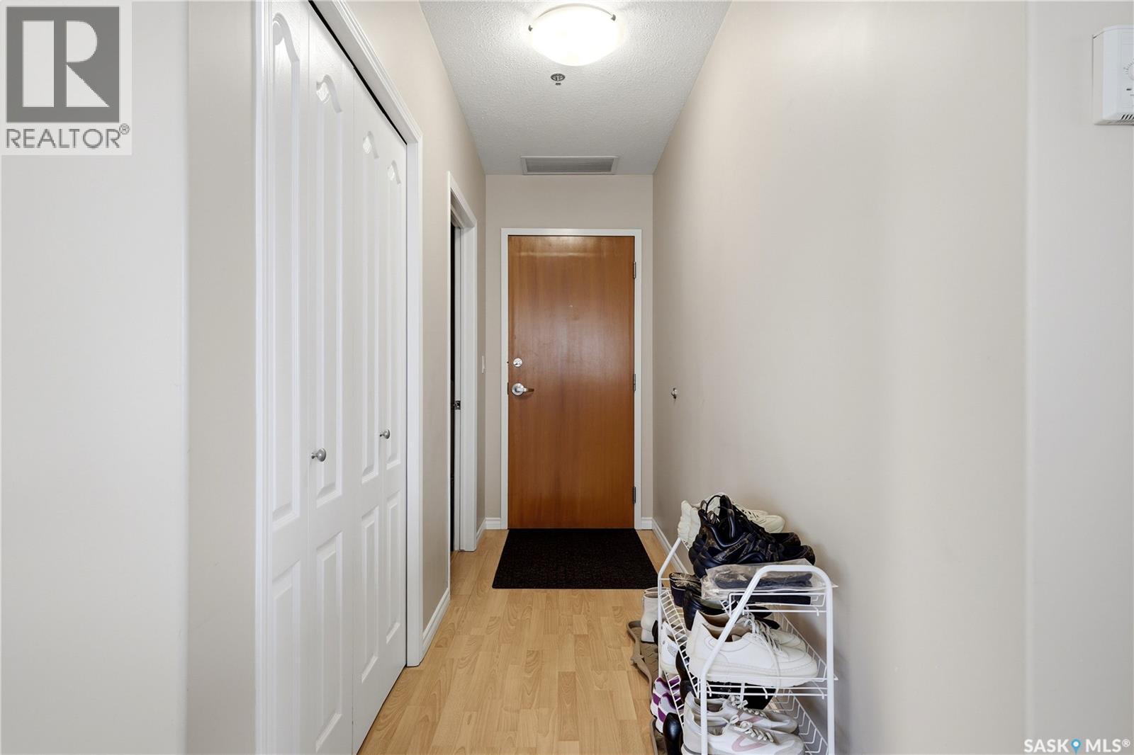 1007 1914 Hamilton Street, Regina, Saskatchewan  S4P 3N6 - Photo 3 - SK050299