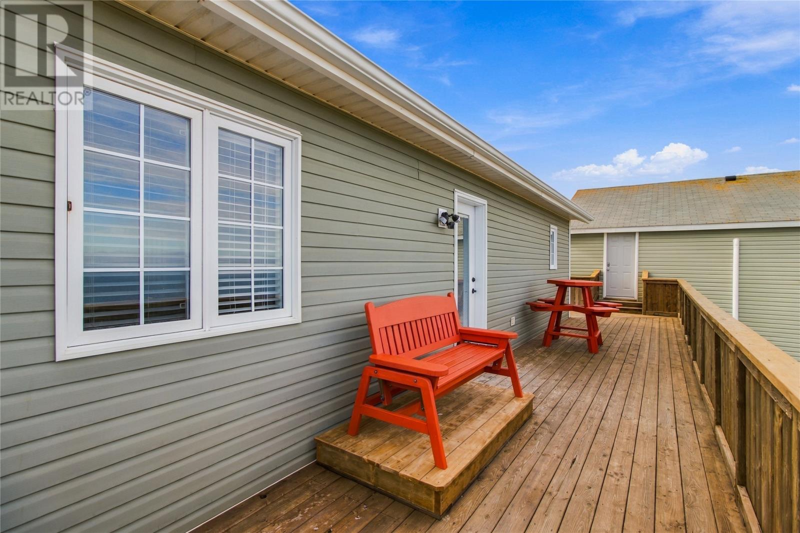 19 Hibbs Road, Bell Island — photo 33