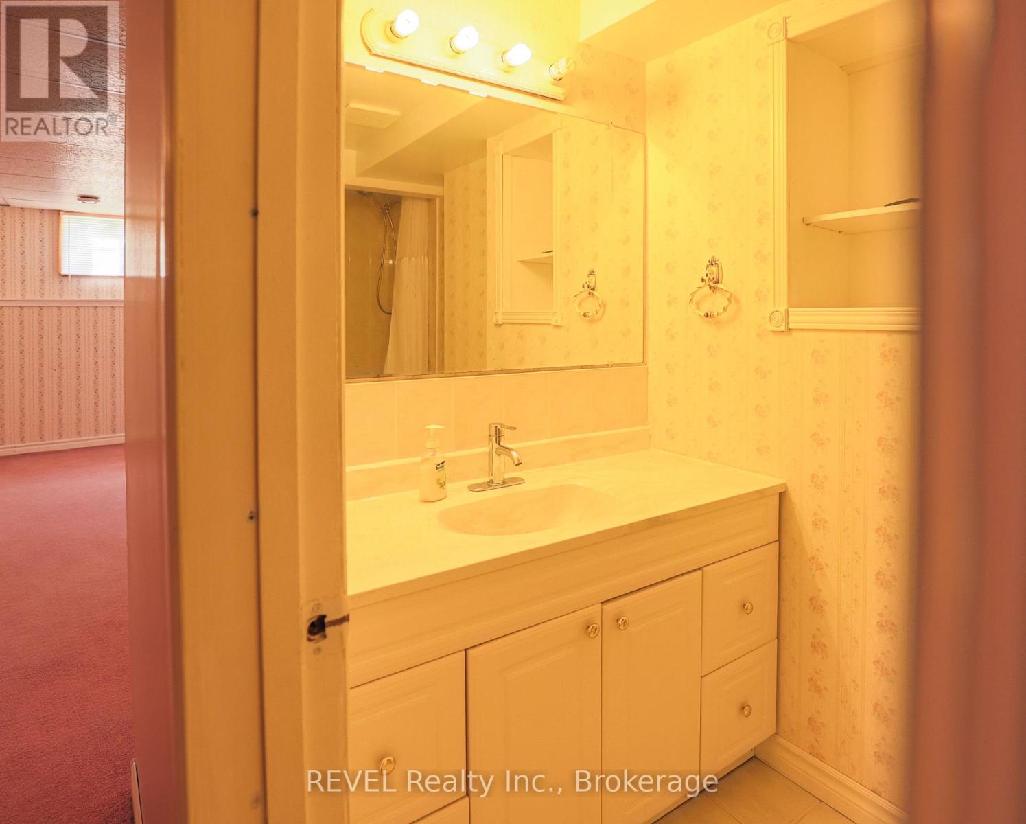 3 Jackson Court W, Welland, Ontario  L3C 7G2 - Photo 25 - X13860546