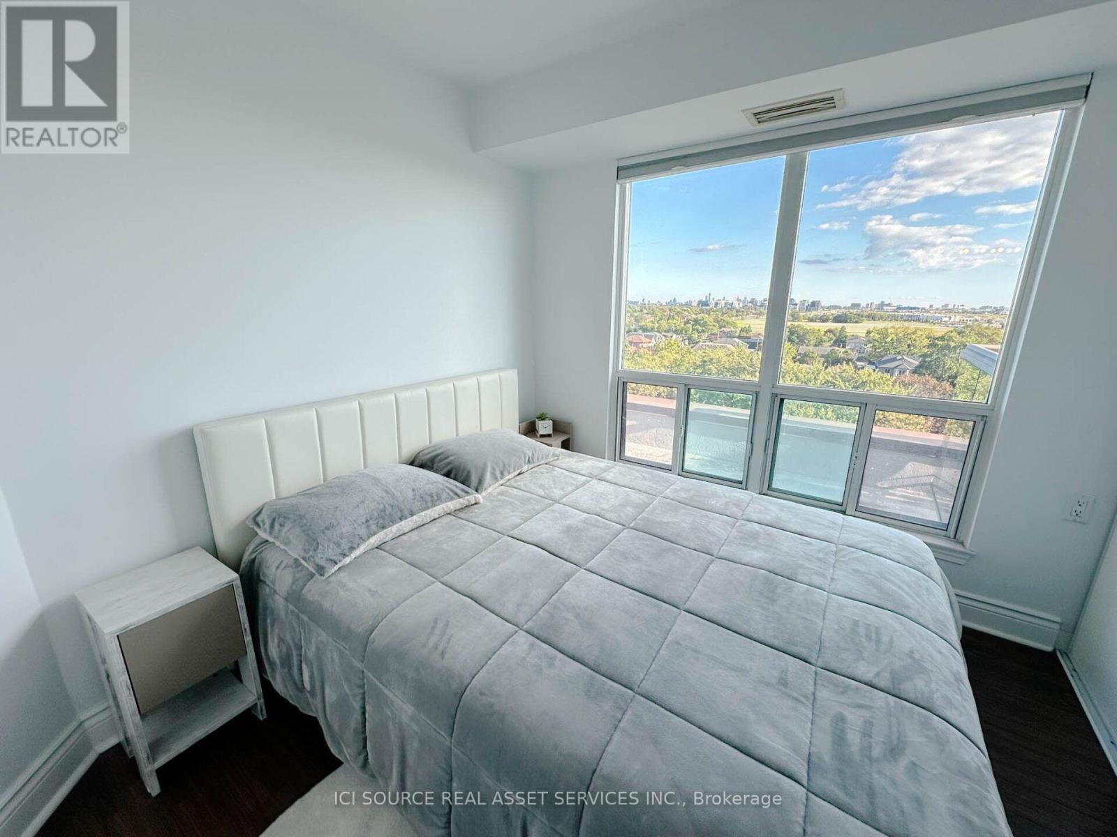 901 - 935 Sheppard Avenue W, Toronto, Ontario M3H 2T7 - Photo 16 - C13860528