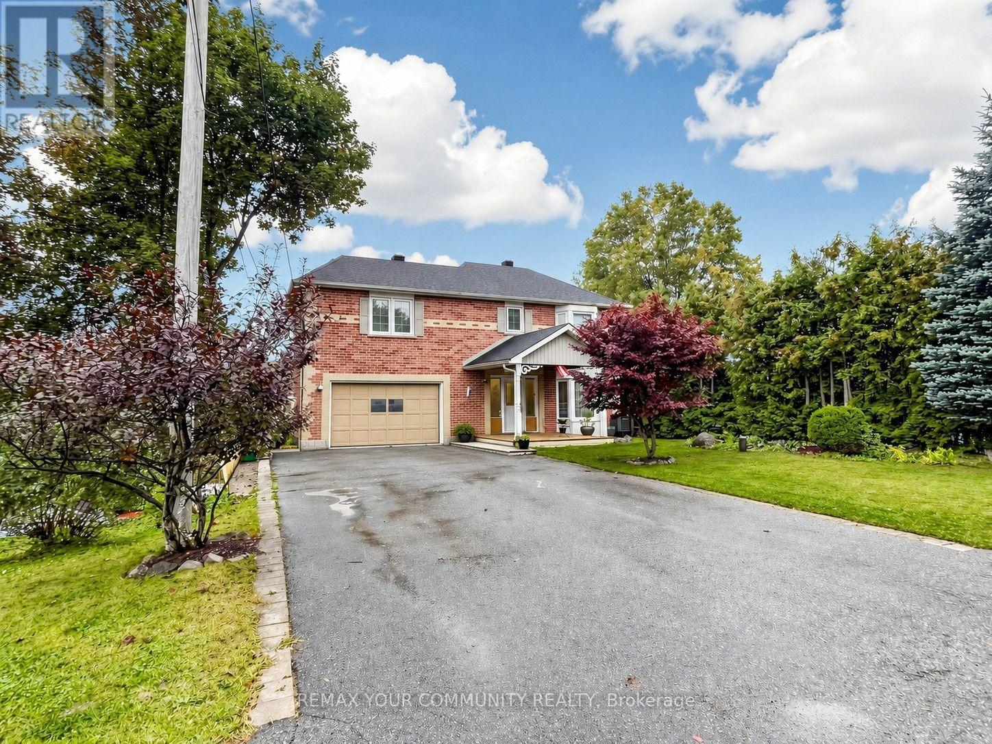 27 MITCHELL AVENUE, Whitchurch-Stouffville, Ontario