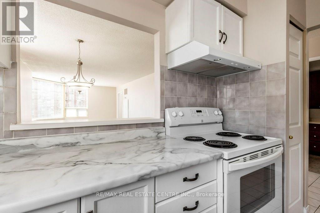 502 - 1270 Maple Crossing Blvd Boulevard, Burlington, Ontario  L7S 2J3 - Photo 12 - W13860510