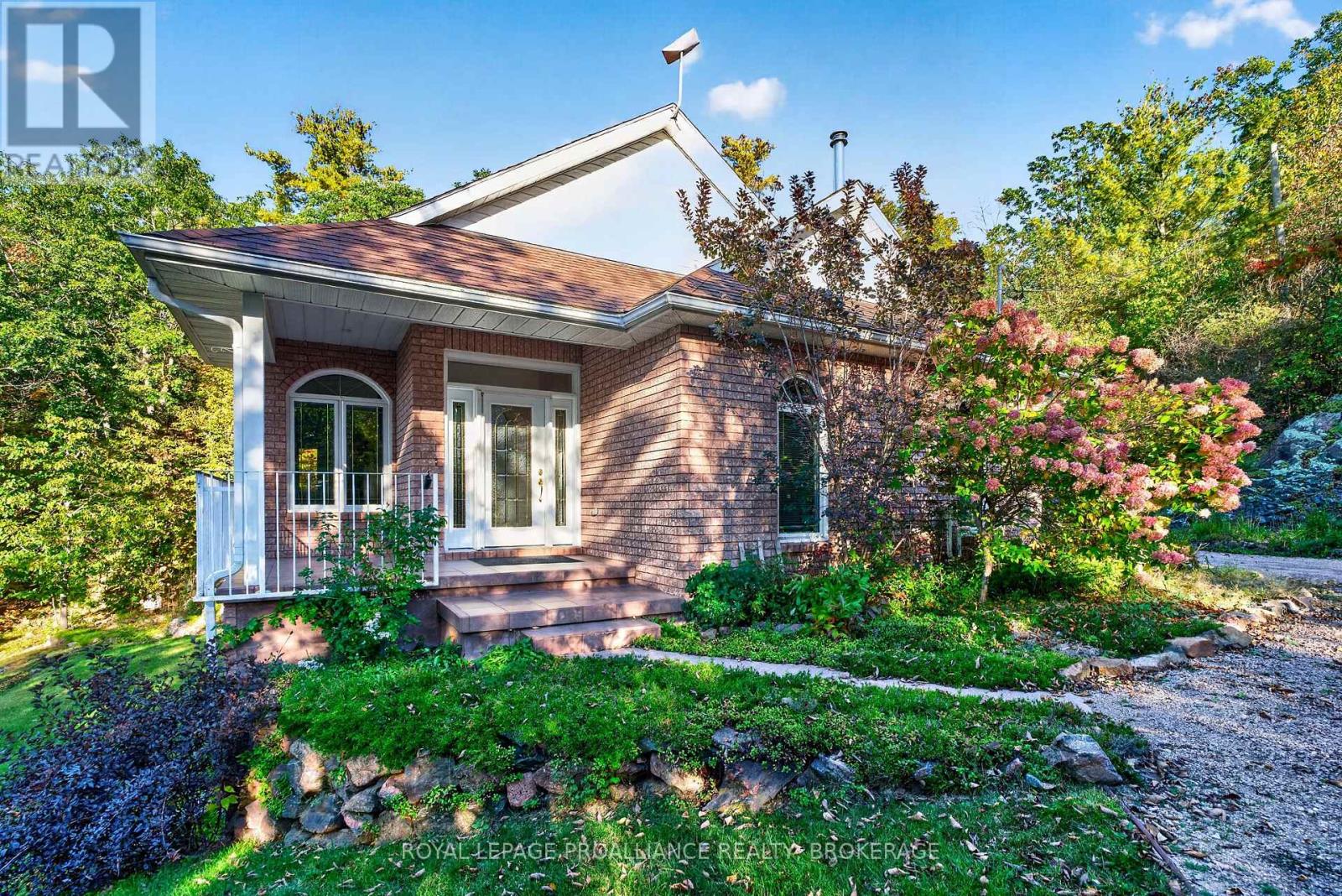 1133 Sassy Tree Lane, Frontenac, Ontario K0H 1W0 - Photo 6 - X12917892